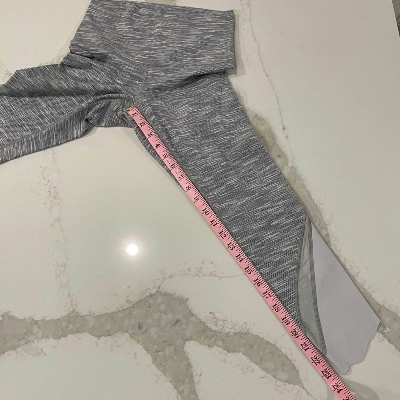 Lululemon Lululemon Wunder Under Scalloped Hem High-Rise Crop Womens 6 Size 28" / US 6 / IT 42 - 8 Thumbnail
