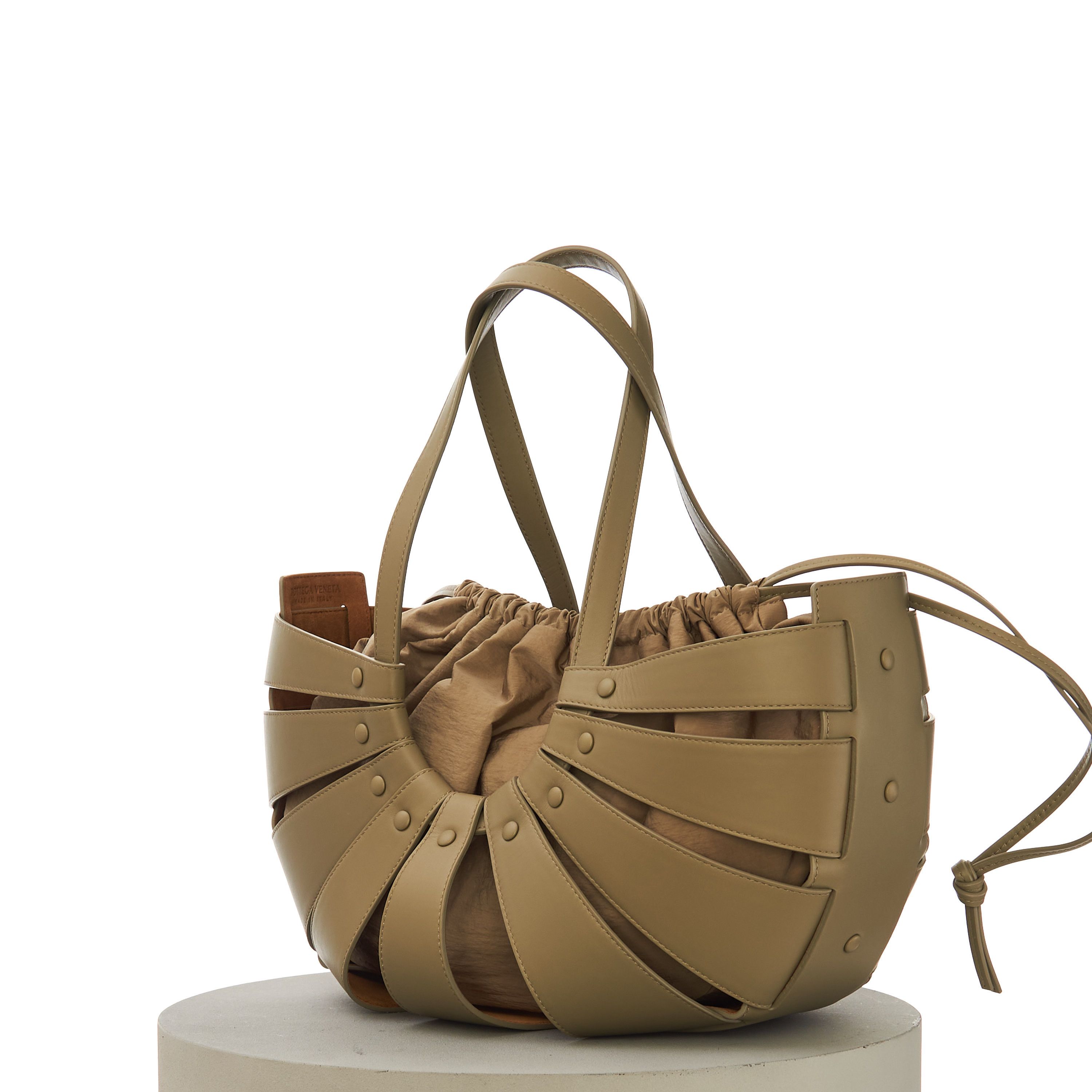 Bottega Veneta SHELL Medium Tote Bag In Taupe Cut-out Leather Size ONE SIZE - 4 Thumbnail