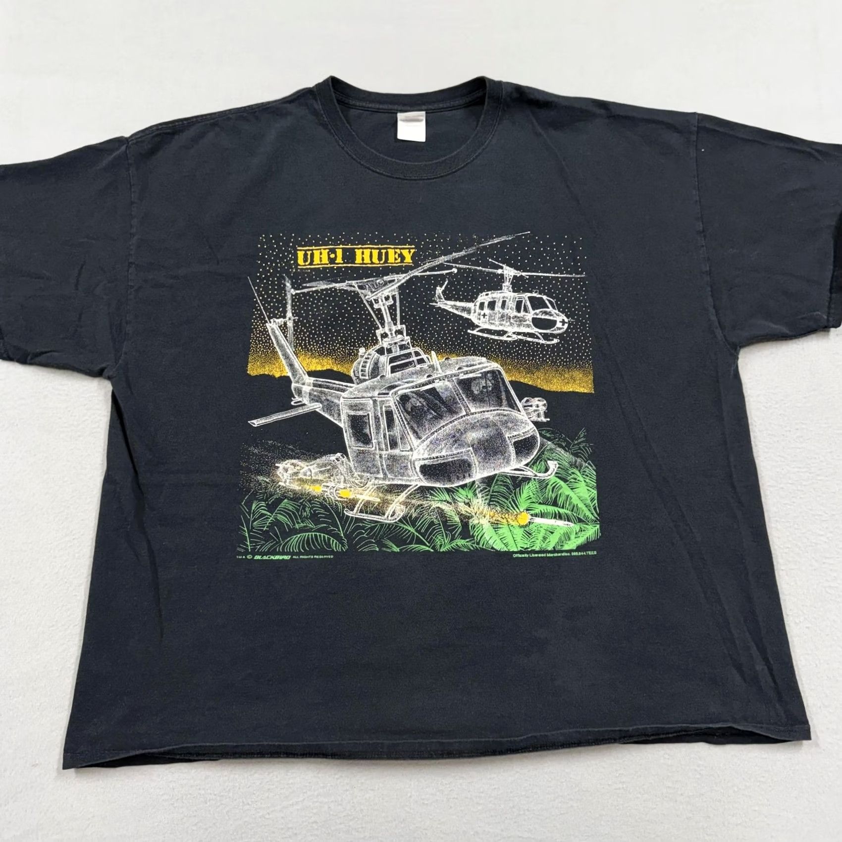 Gildan UH-1 Huey Shirt Mens 3XL Black Helicopter Graphic Tee Military Aviation Army Size US XXL / EU 58 / 5 - 2 Thumbnail