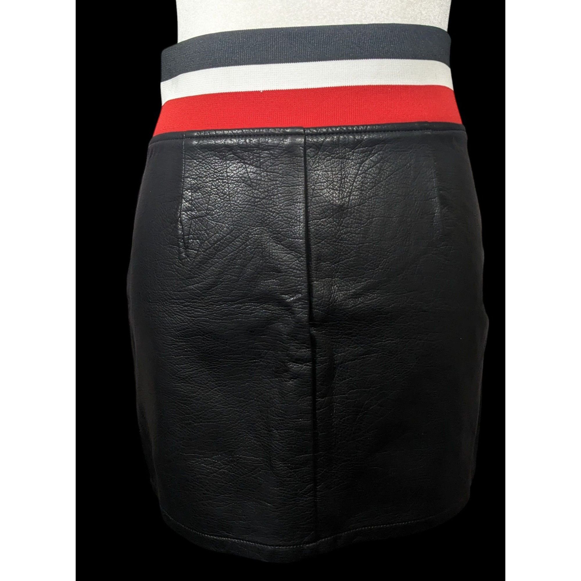 Other Signature8 Sporty Faux Leather Mini Skirt Size Small Size 28" / US 6 / IT 42 - 2 Thumbnail