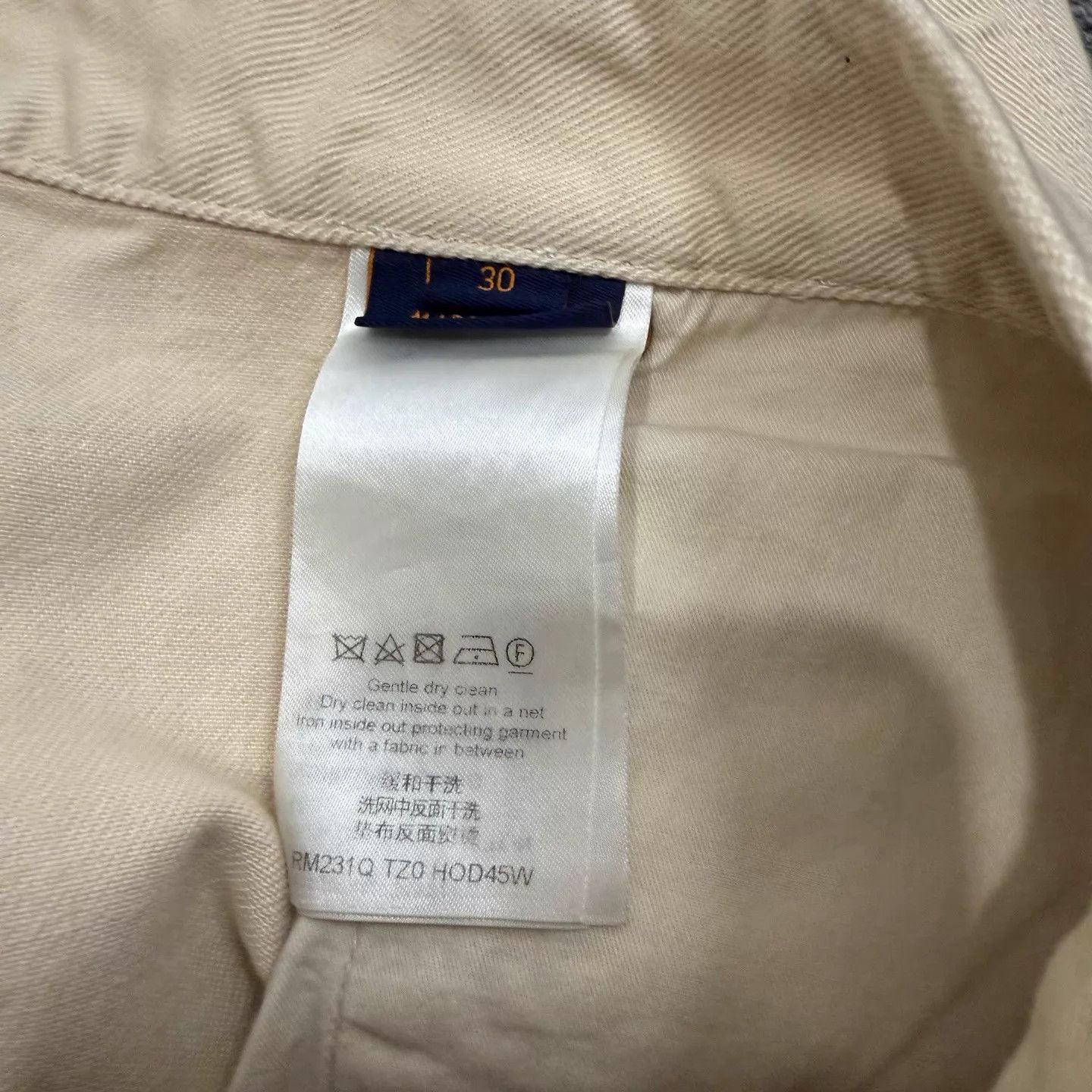 Louis Vuitton Louis Vuitton Embossed Logo Denim Jeans 30W 95 New Size US 30 / EU 46 - 4 Thumbnail