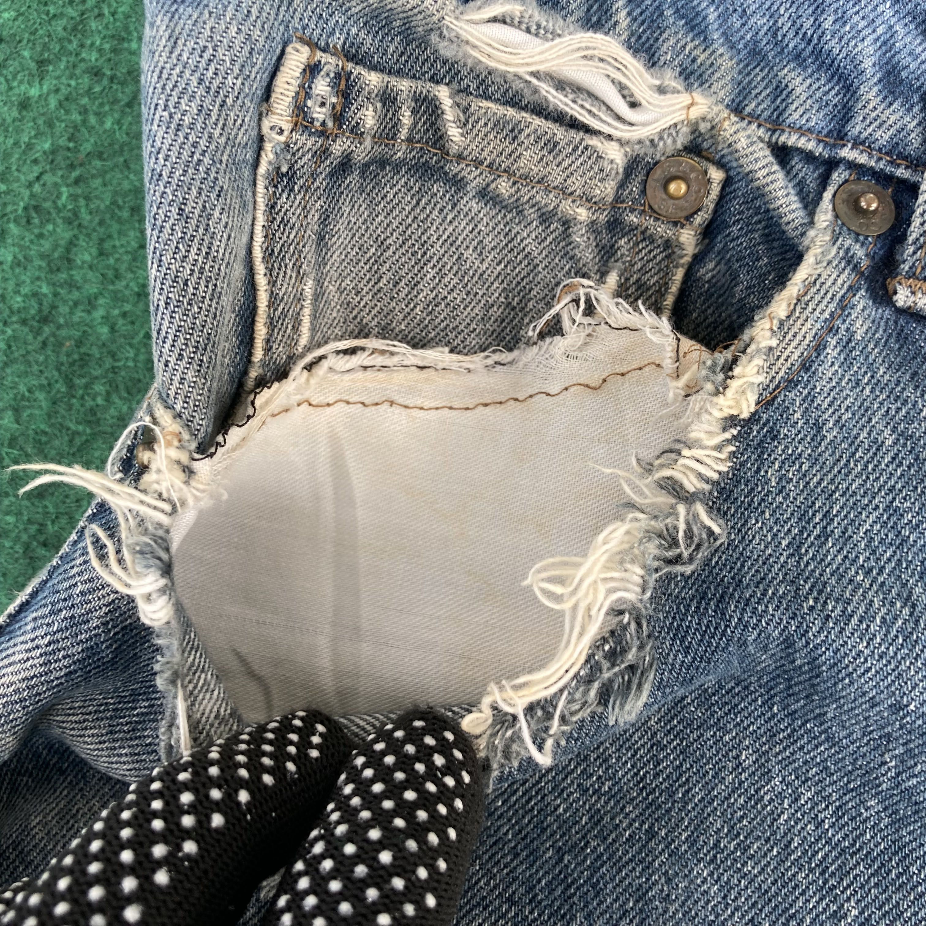 Levi's × Vintage Vtg Levis Short Distressed Jorts Ripped Punk Grunge Jeans Size US 32 / EU 48 - 6 Thumbnail