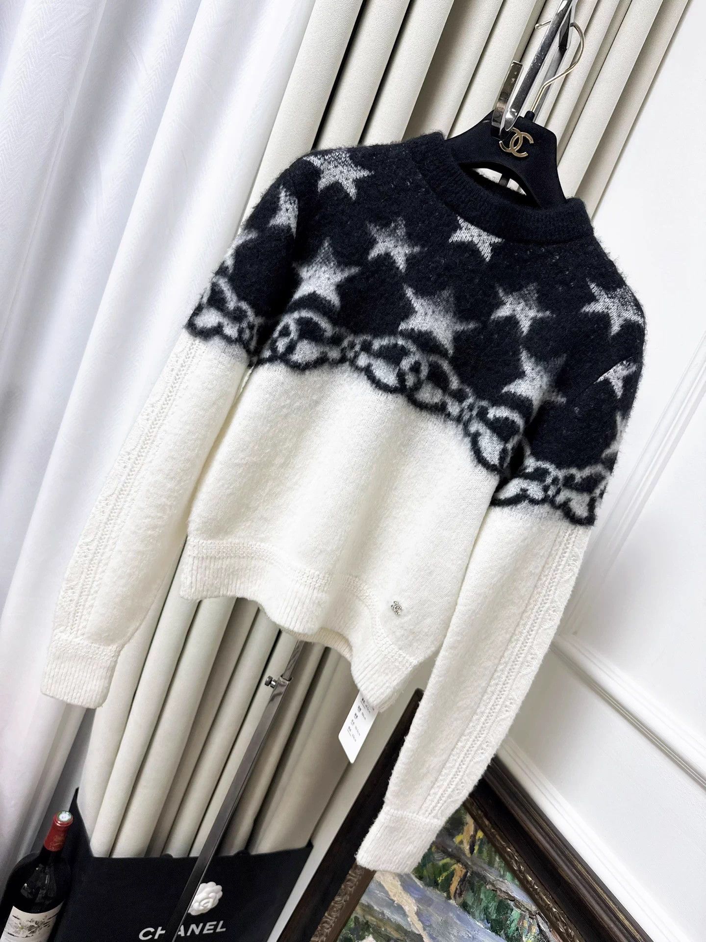Chanel Chanel 23N Coco Neige Ski Black White Star Knit Sweater 34 Size XS / US 0-2 / IT 36-38 - 1 Thumbnail