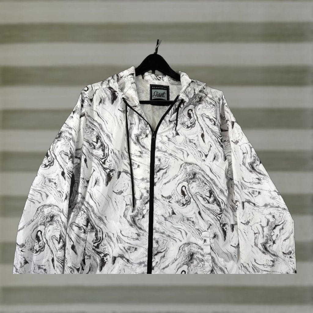 Vintage Beautiful Giant Windbreaker Jacket Mens L White Marble Print Hooded Zip Up NWOT Size US L / EU 52-54 / 3 - 1 Thumbnail