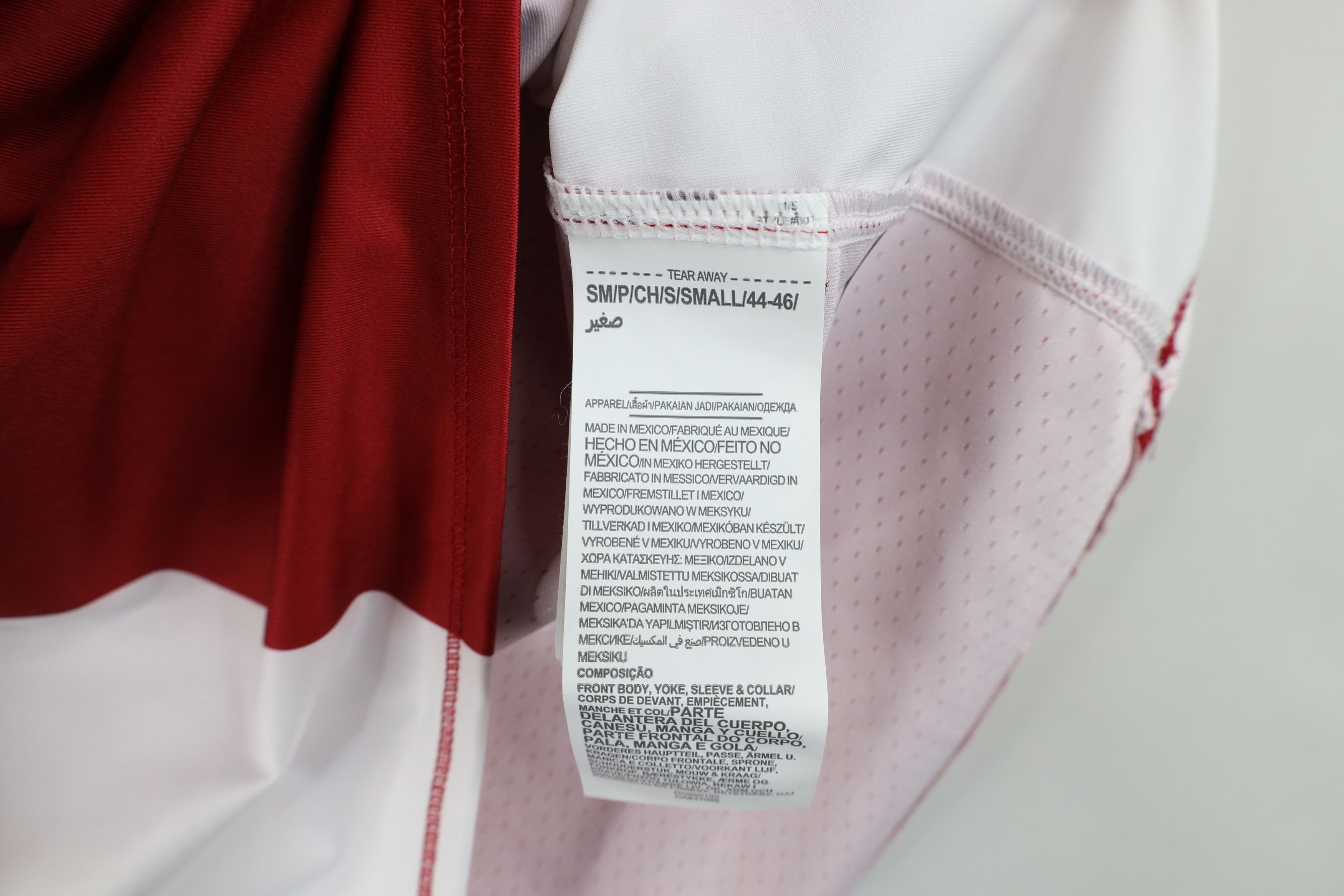 Under Armour New Sample Under Armour University of Wisconsin Jersey Size S / US 4 / IT 40 - 12 Thumbnail