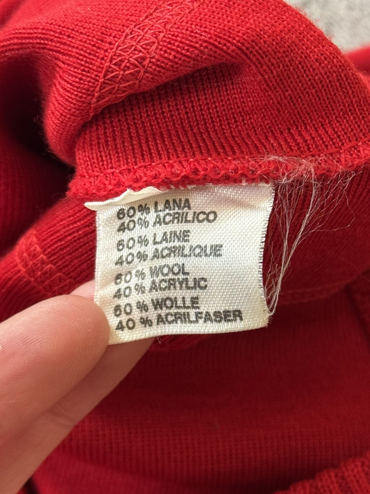 Paul & Shark × Vintage Paul & Shark L Red v-neck sweater knitwear jumper pullover Size US L / EU 52-54 / 3 - 12 Thumbnail