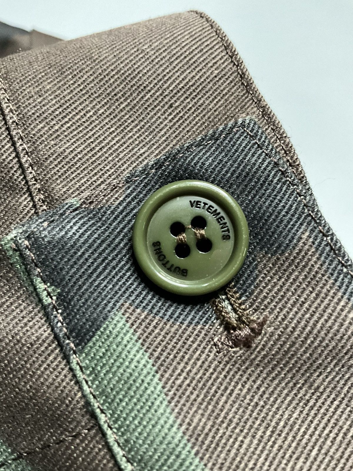 Vetements Vetements FW 17 Commando Pants Size US 29 - 11 Thumbnail