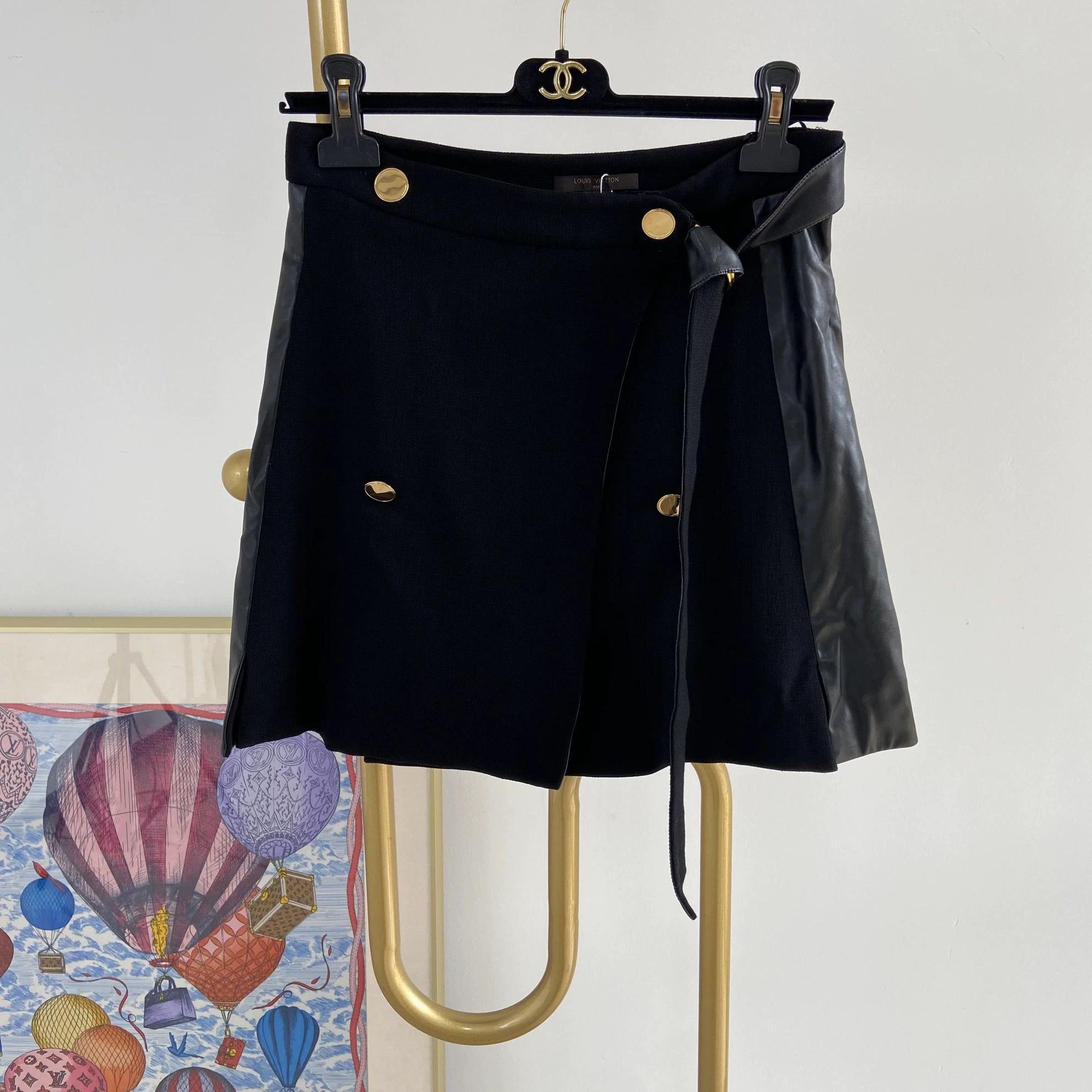 Louis Vuitton Louis Vuitton colorblocked leather skirt women's36 Size 26" / US 2 / IT 38 - 1 Thumbnail