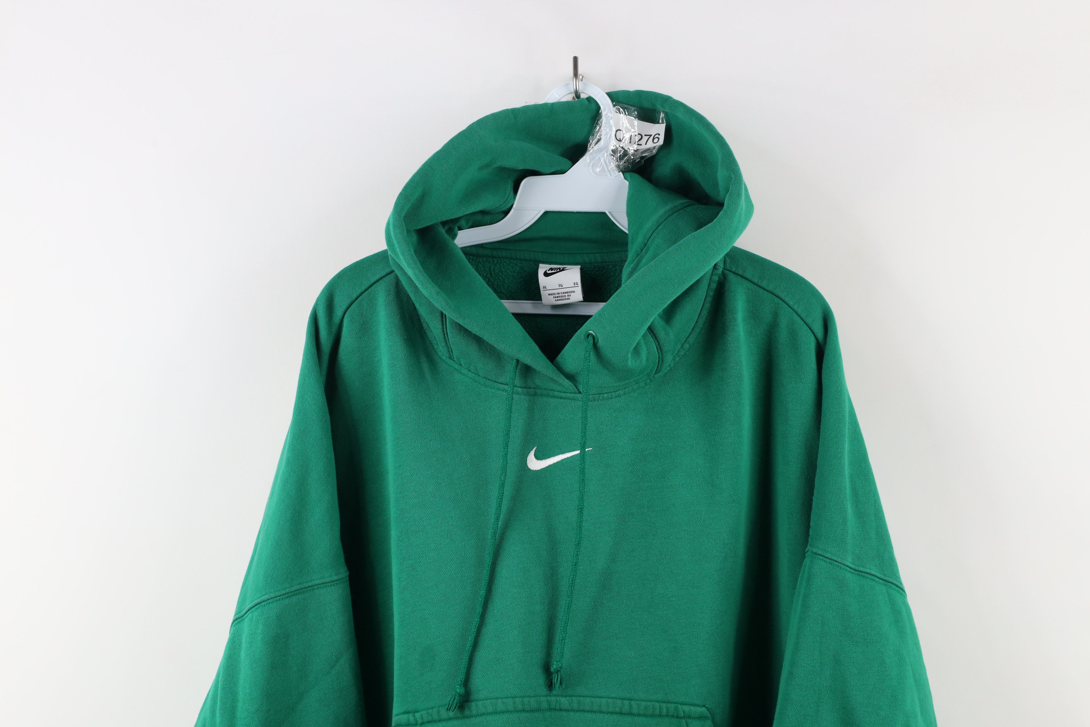 Nike × Vintage Vintage Nike Center Swoosh Cropped Oversized Hoodie Green Size XL / US 12-14 / IT 48-50 - 2 Thumbnail