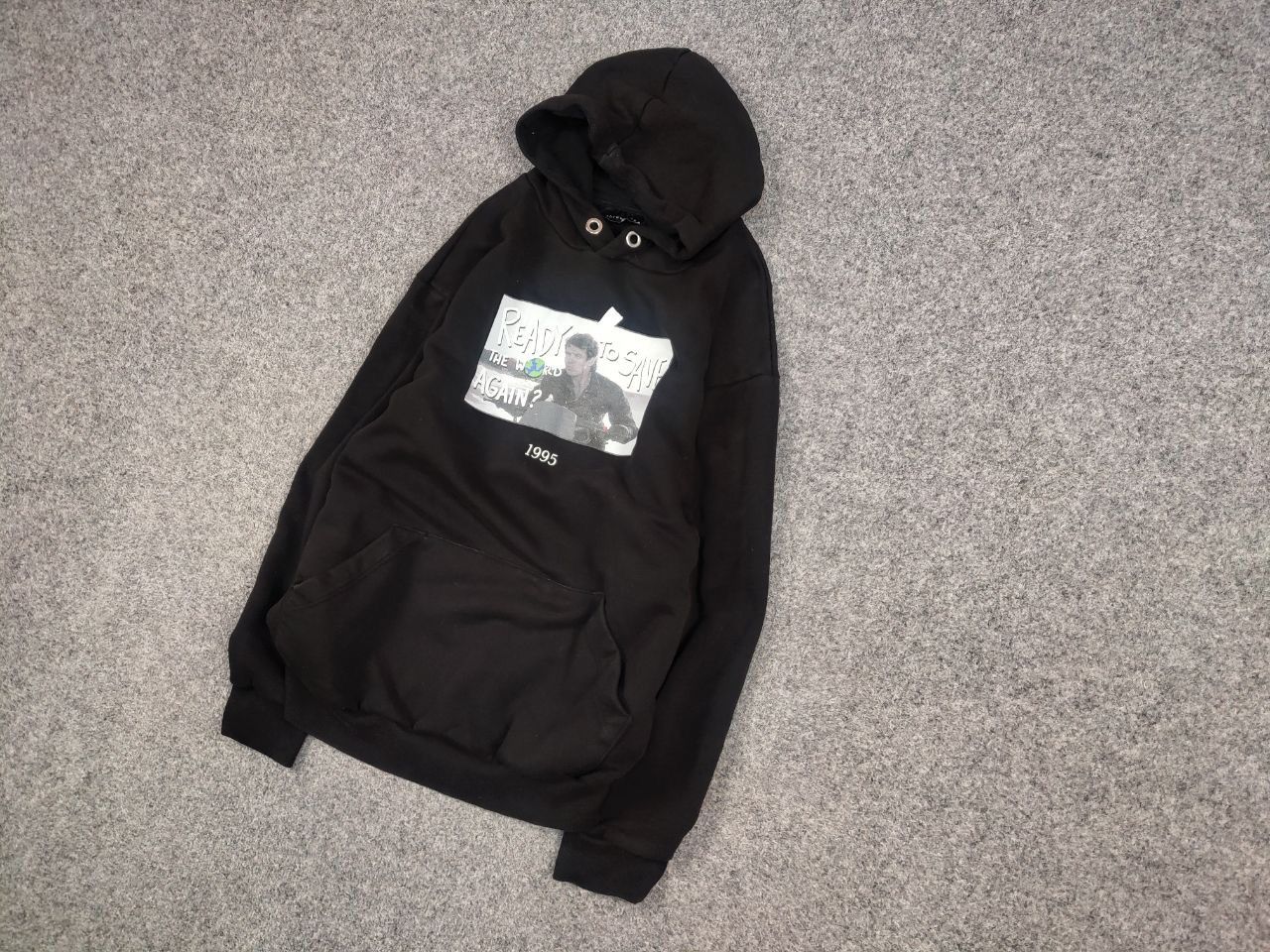 Vintage Throwback Design Black Graphic Logo Hoodie Size US L / EU 52-54 / 3 - 3 Thumbnail