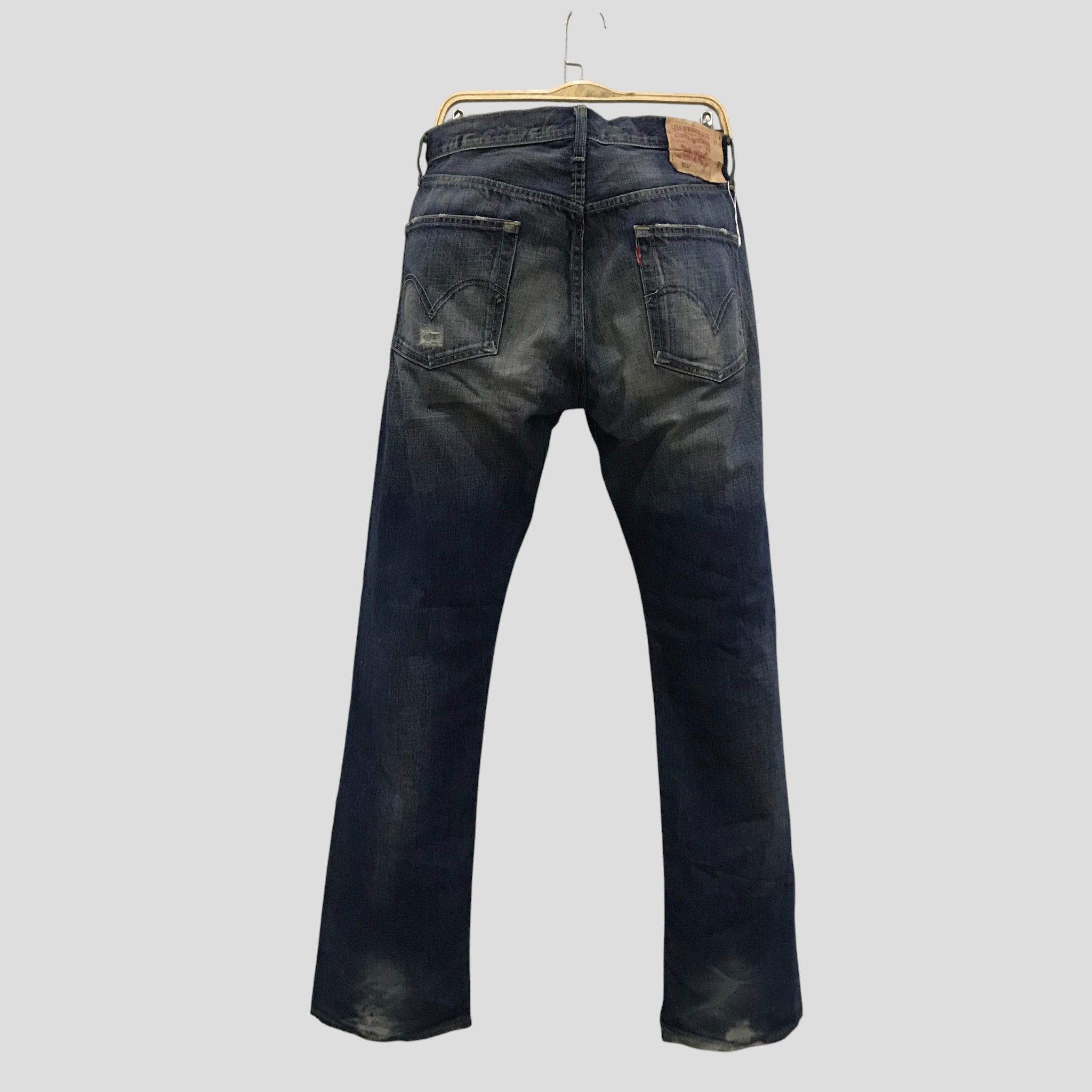 Levi's Vintage 90s Levi's 501 Distressed Faded Blue Stone Washed Size US 34 / EU 50 - 2 Thumbnail