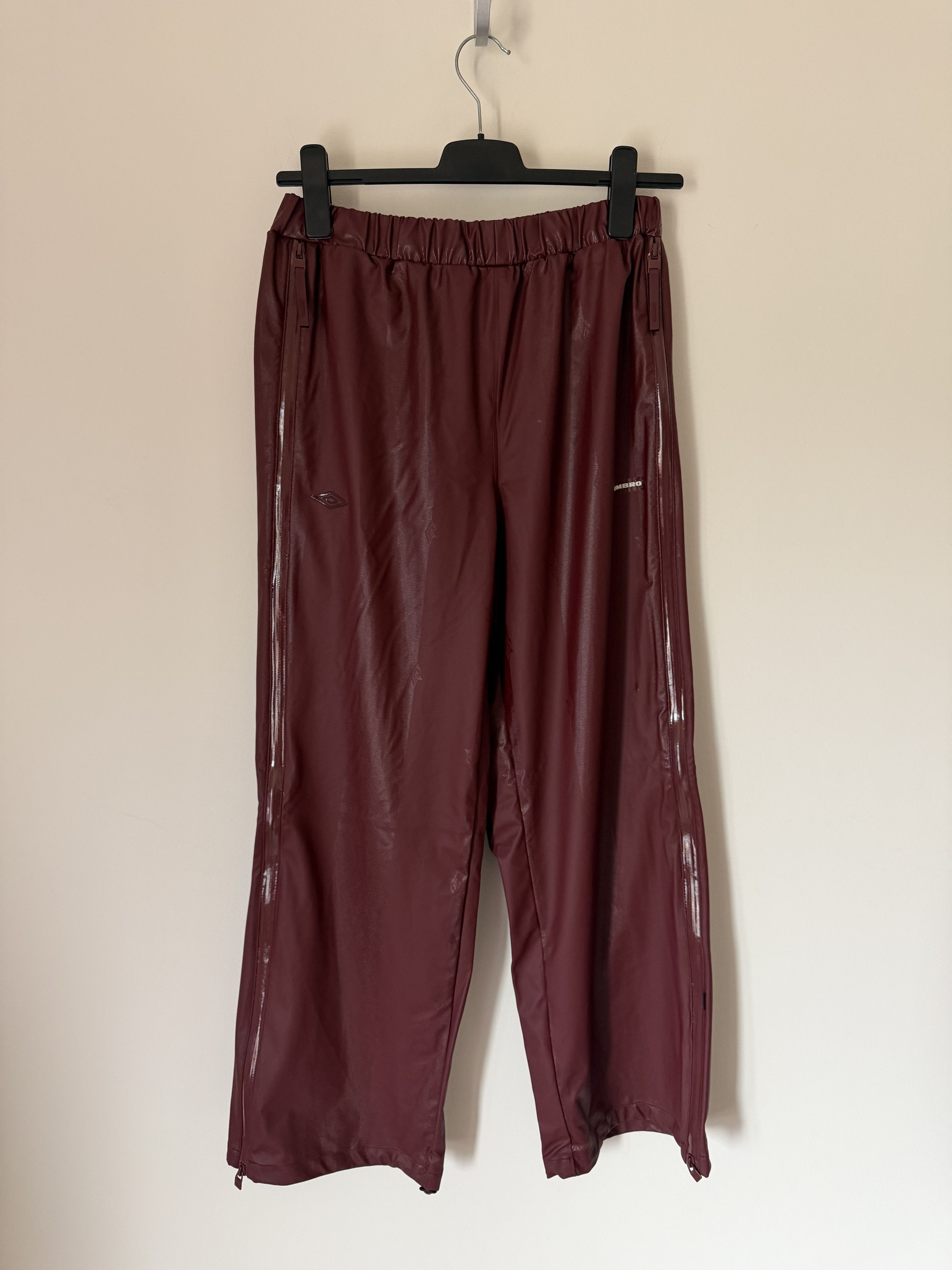 Umbro RAINS Umbro Apollo Wide W3 Pants in Maroon Red Size US 32 / EU 48 - 1 Thumbnail