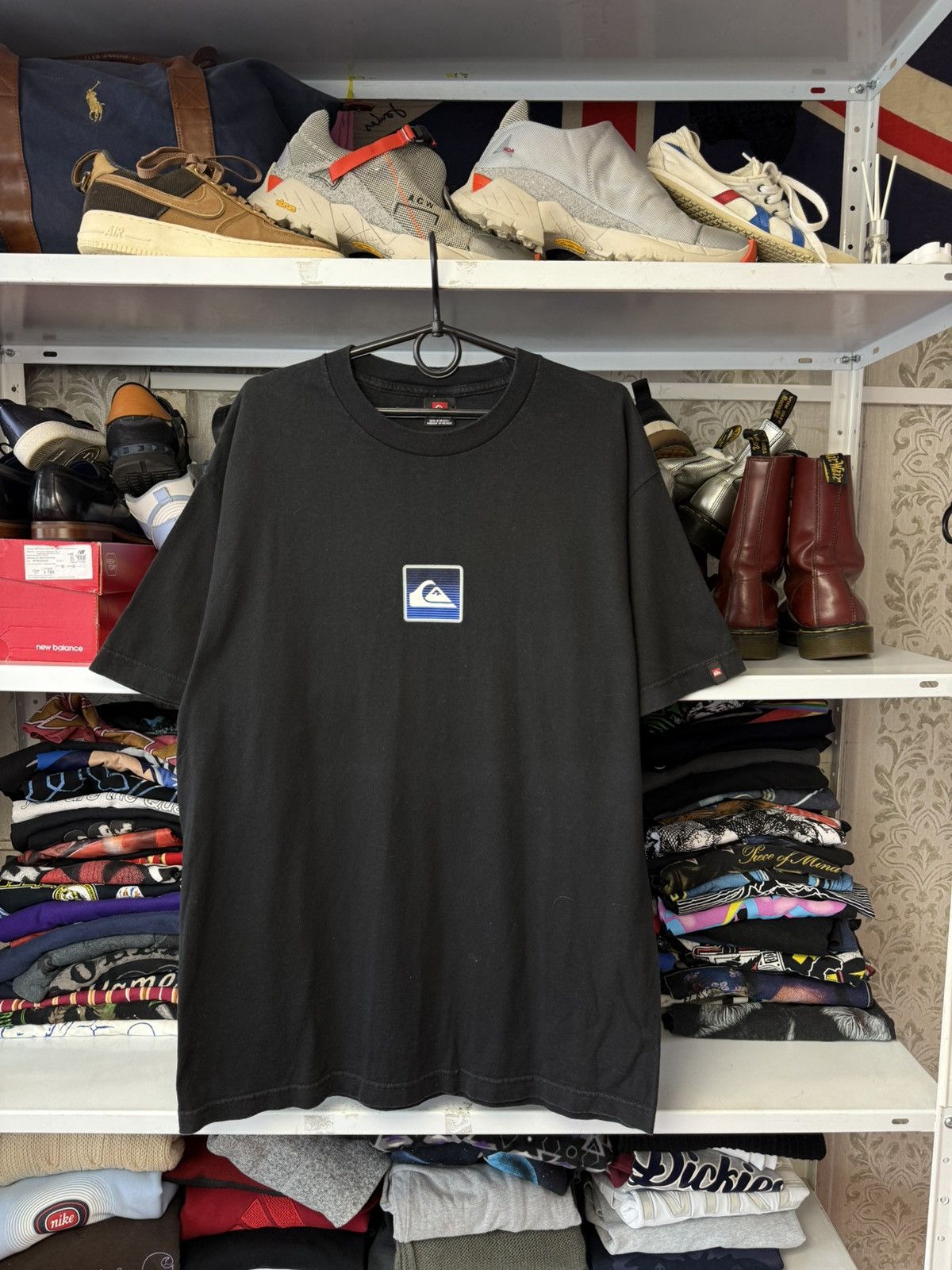 Quiksilver Vintage Quiksilver Big Logo Black T Shirt Y2K Rare Size US L / EU 52-54 / 3 - 1 Thumbnail