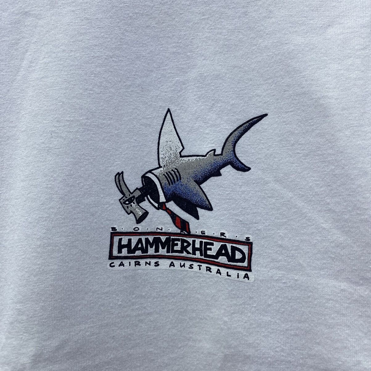 Vintage Vintage 1995 Bonkers Hammerhead Cairns Australia White Tee Size US S / EU 44-46 / 1 - 5 Thumbnail