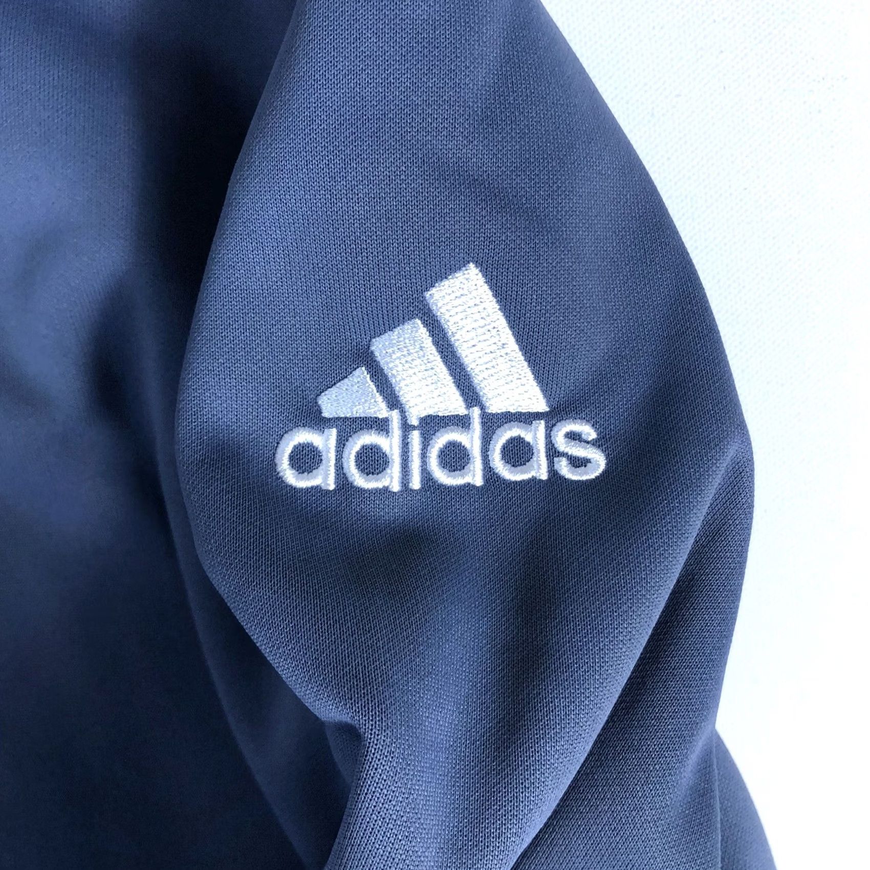 Adidas adidas Shirt Mens M Grey Men Hoodie Athletic Pull Over Sweatshirt Size E17 Size US M / EU 48-50 / 2 - 5 Thumbnail