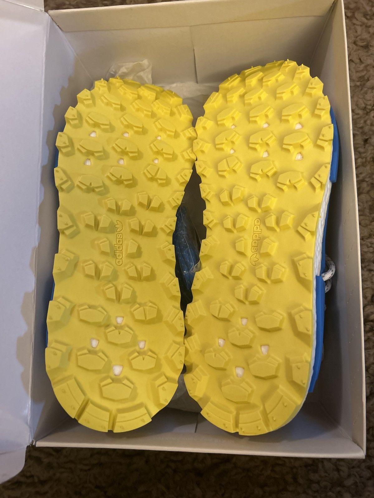 Adidas × Pharrell Adidas Pharrell Human Race NMD Size US 10 / EU 43 - 7 Thumbnail