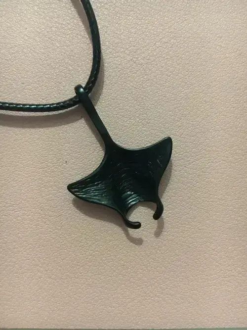 Other Manta Ray Necklace Ocean Animals Pendant Size ONE SIZE - 2 Thumbnail