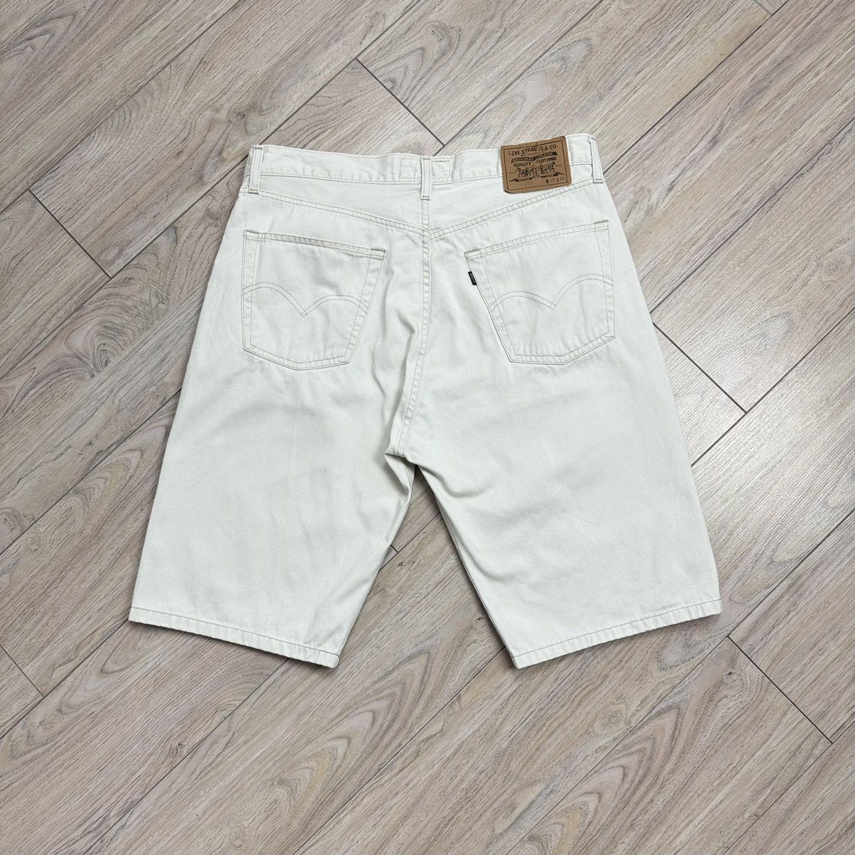 Levi's Vintage Levi’s Black Tab 1994 Cropped White Shorts Size US 36 / EU 52 - 9 Thumbnail