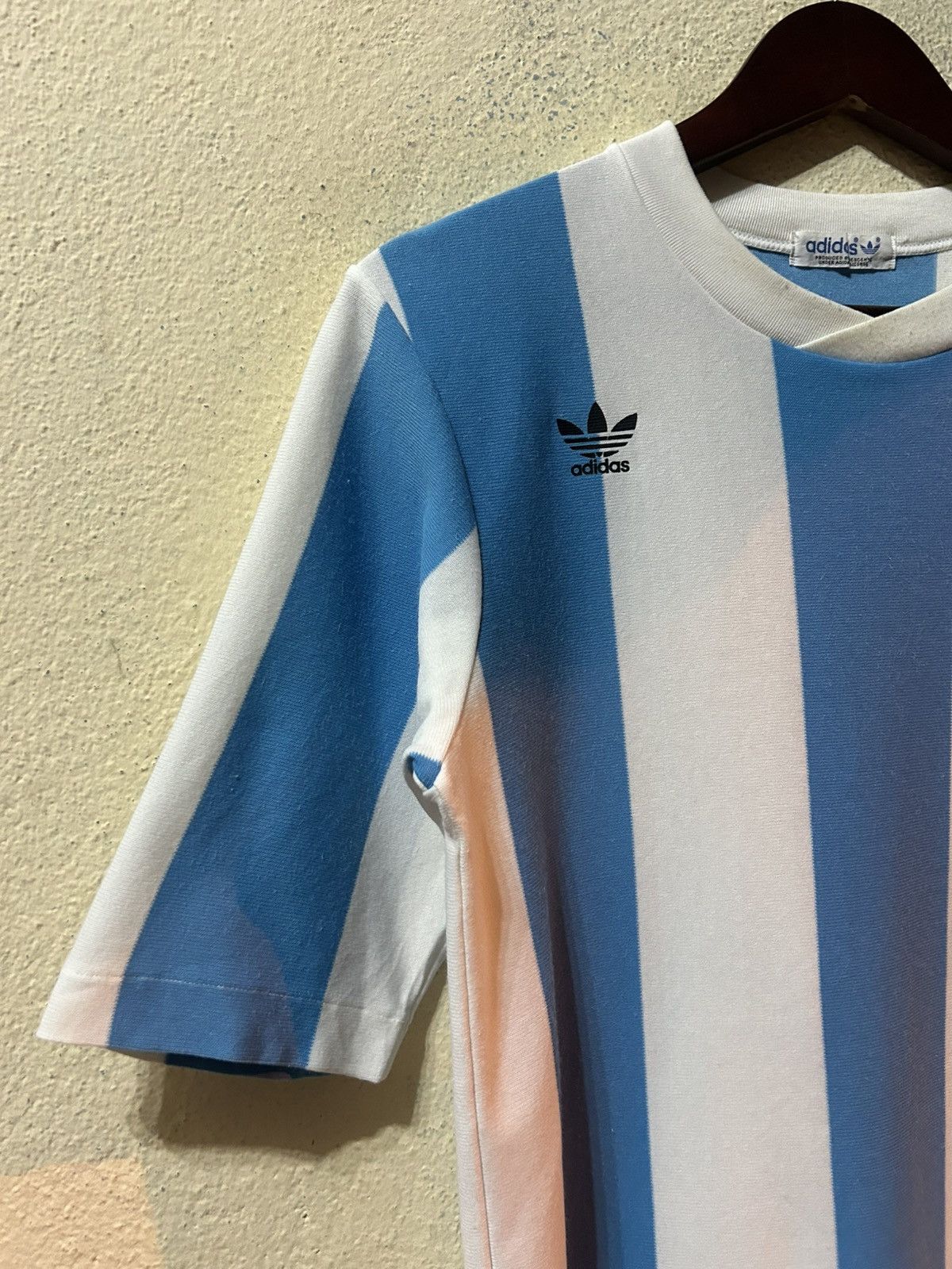 Adidas Vintage 80’s Adidas Argentina Jersey Size US M / EU 48-50 / 2 - 5 Thumbnail