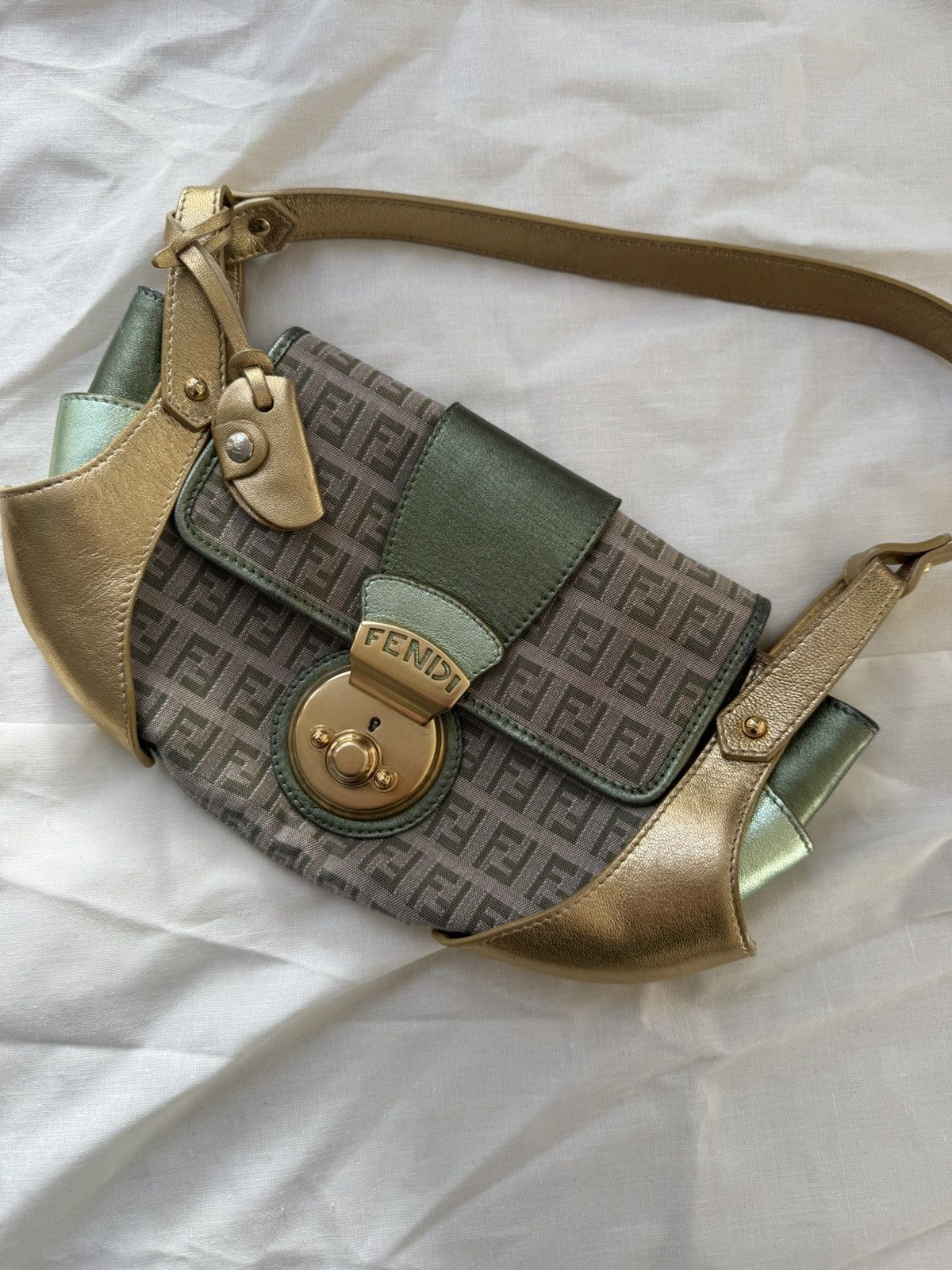Fendi Fendi Croissant Vintage Size ONE SIZE - 1 Thumbnail