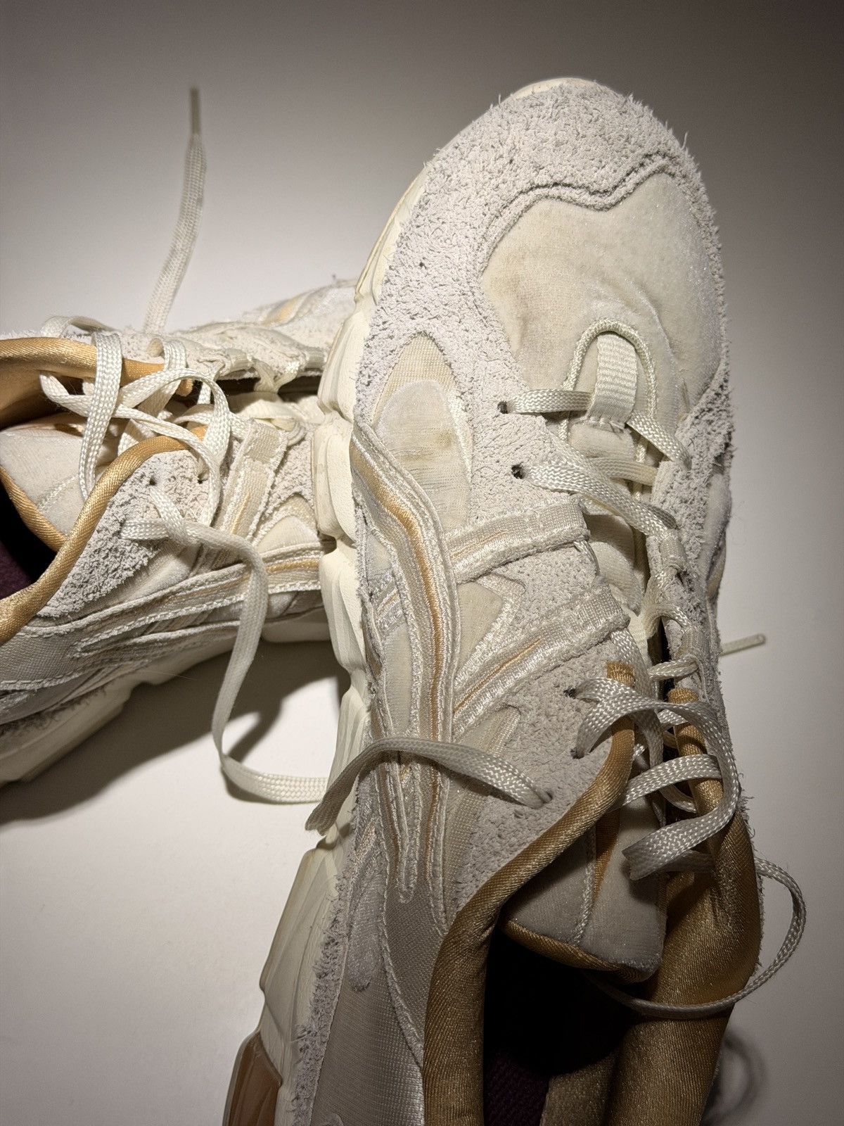 Asics ASICS fluffy sneakers Size US 10.5 / EU 43-44 - 2 Thumbnail