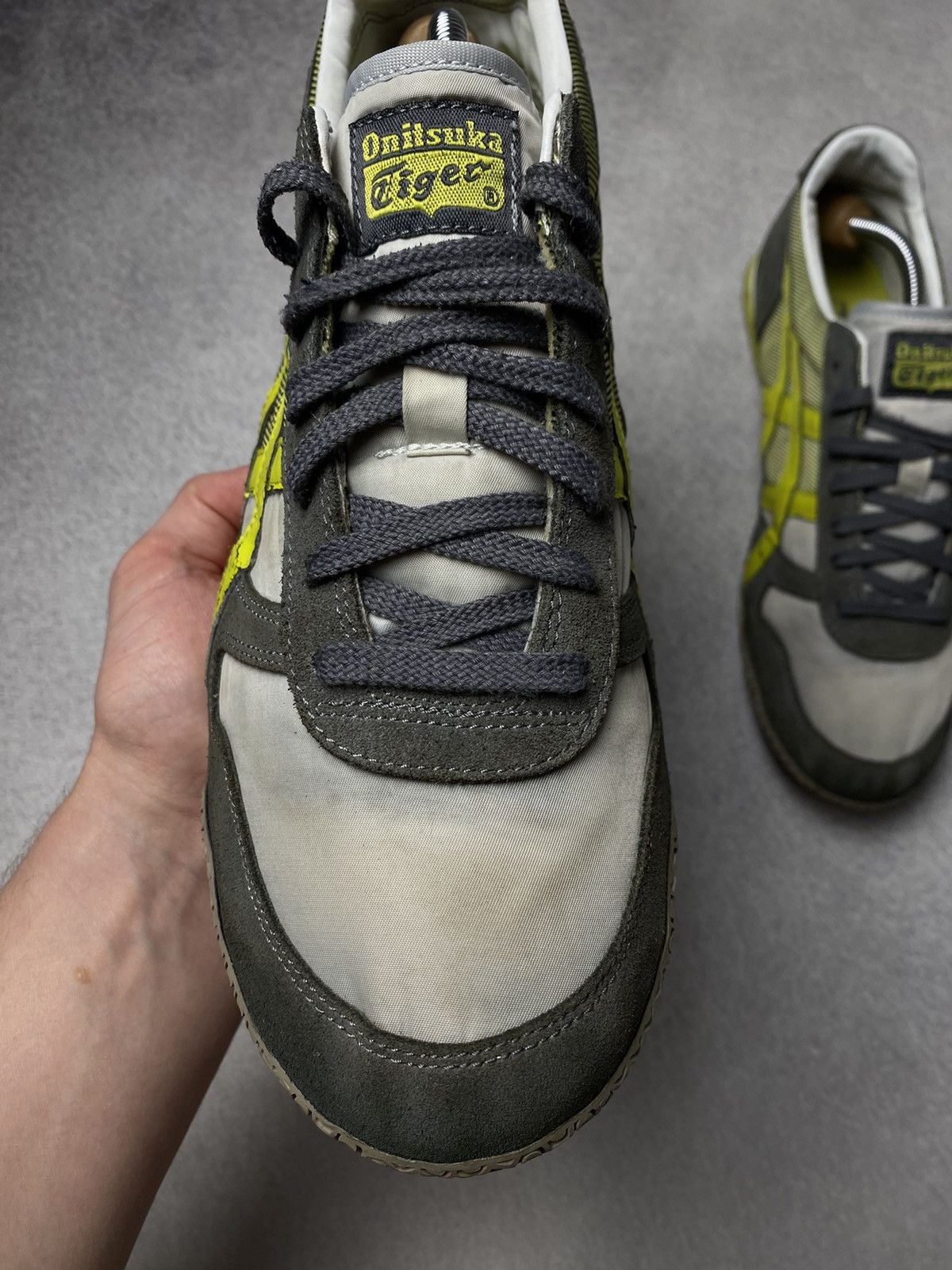 Asics Vintage Asics Onitsuka Tiger OG Distressed Sneakers Y2K Size US 11 / EU 44 - 6 Thumbnail
