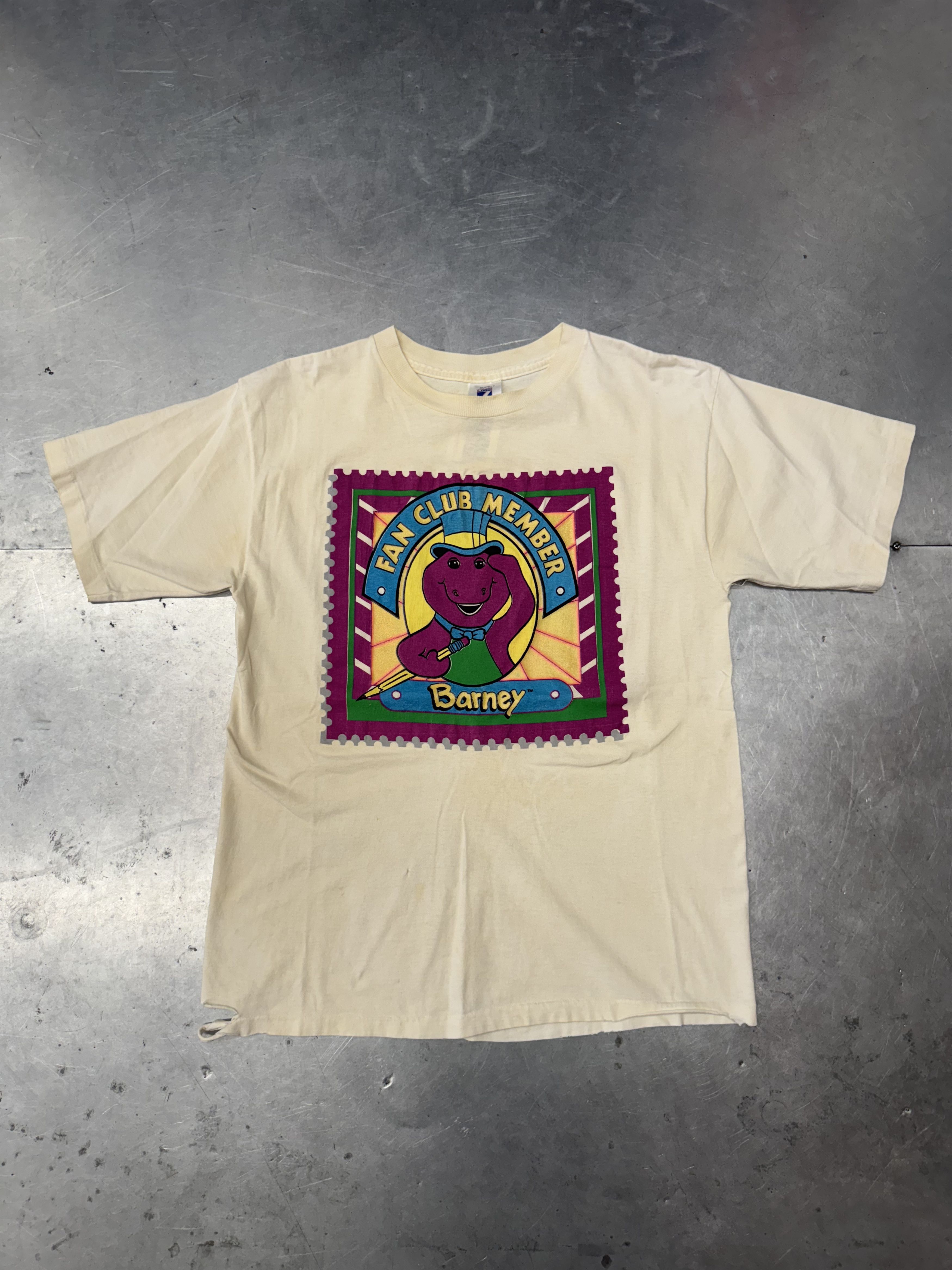 Logo 7 Vintage Barney Fan Club Tee Size US L / EU 52-54 / 3 - 1 Thumbnail