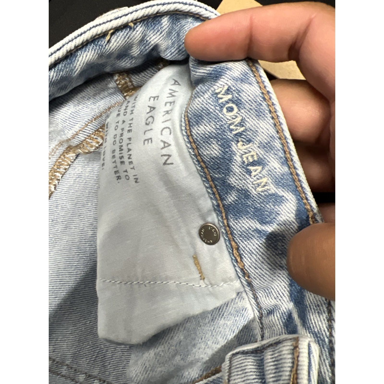 American Eagle Outfitters American Eagle Distressed Mom Straight Women's size 8 Medium Blue Denim Jeans Size 30" / US 8 / IT 44 - 5 Thumbnail