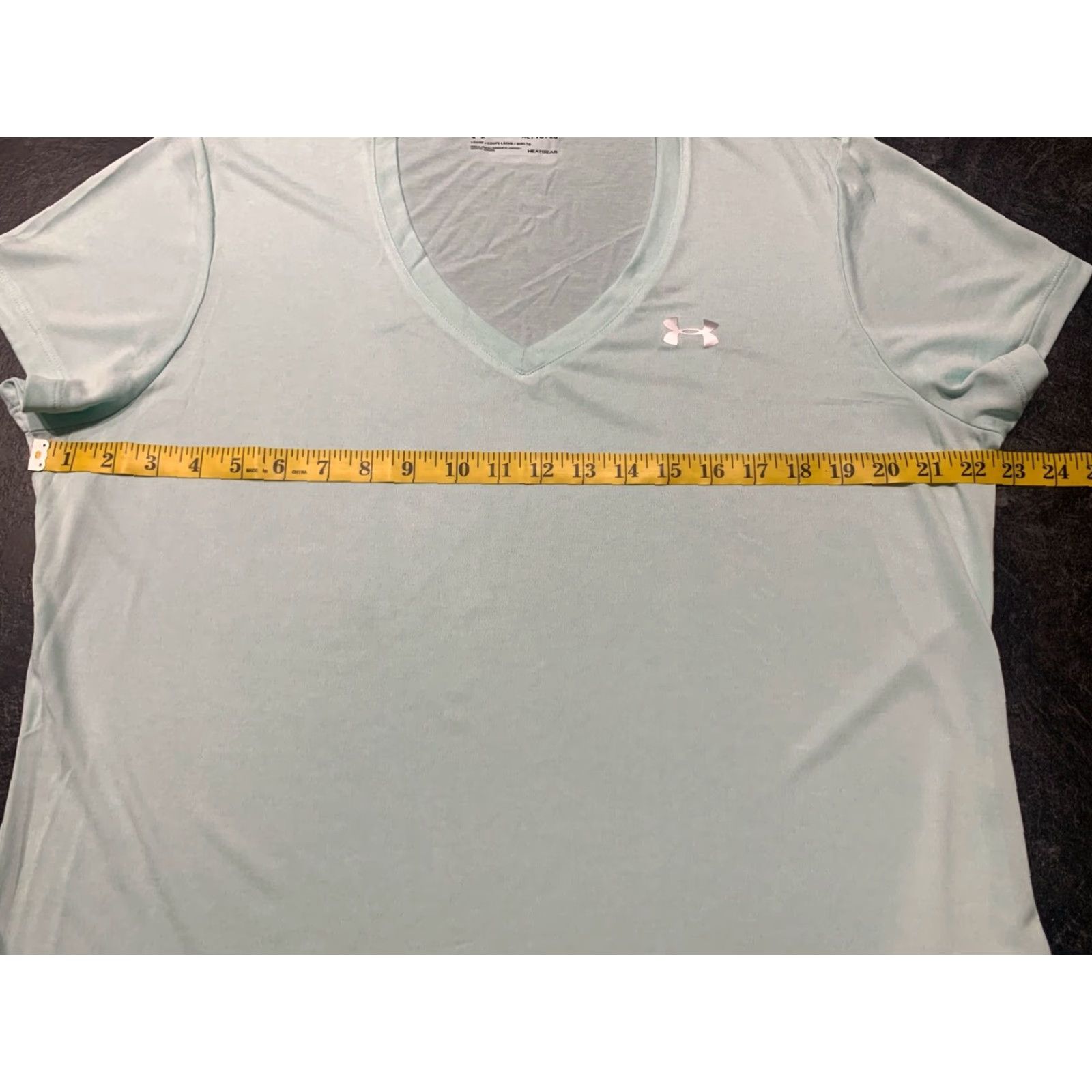 Under Armour Under Armour T-Shirt Womens XL Activewear V-Neck Green HeatGear Pullover Size XL / US 12-14 / IT 48-50 - 6 Thumbnail