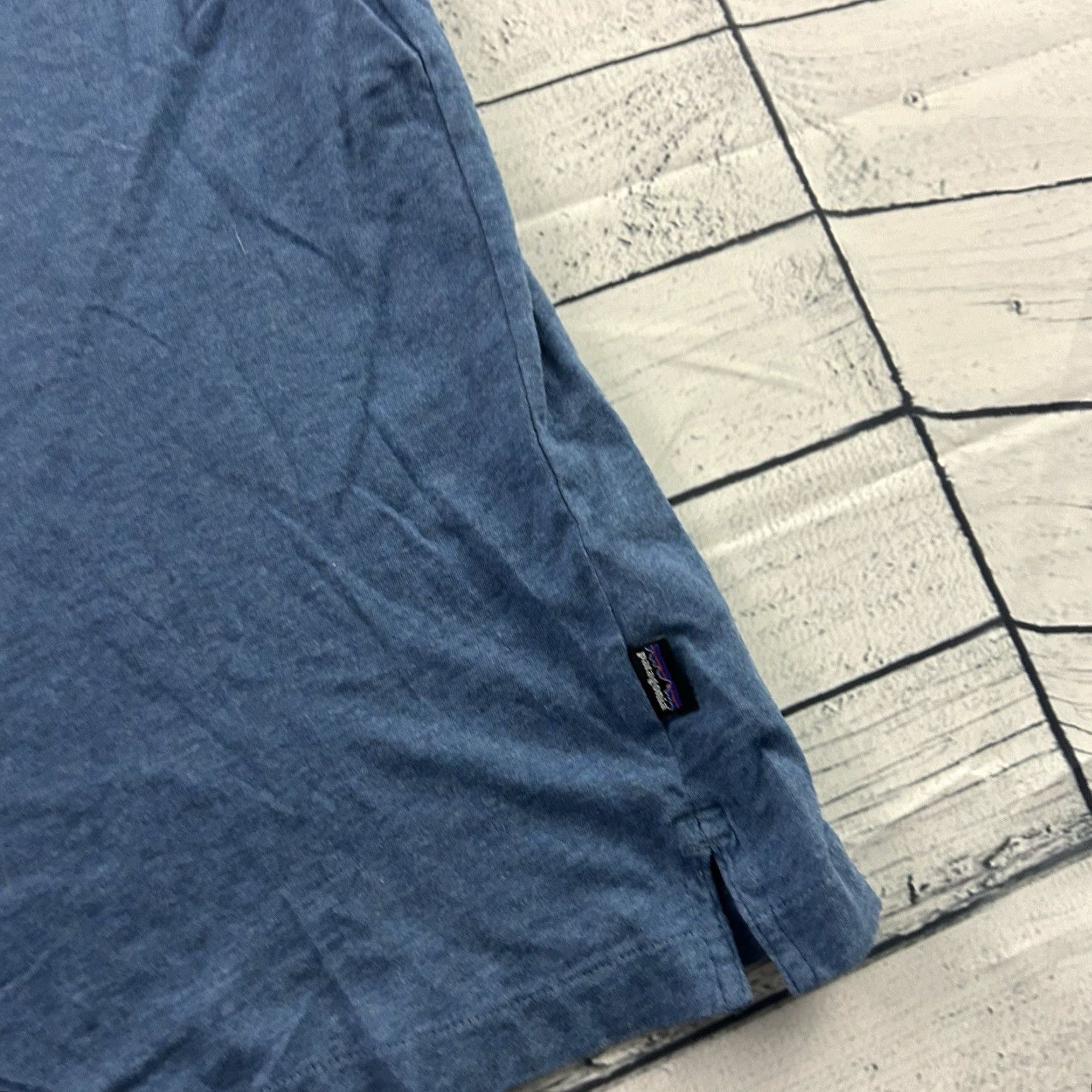 Patagonia Patagonia Organic Cotton Short Sleeve Golf Polo Shirt Men's Large Blue Size US L / EU 52-54 / 3 - 3 Thumbnail