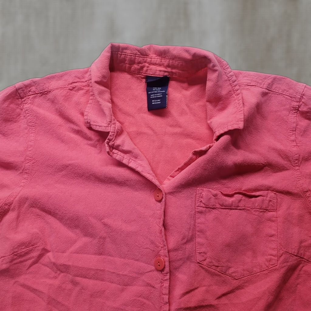 Basic Editions VINTAGE Basic Editions Women's Button-Up Shirt Short Sleeve Pink 90s Casual Medium Size M / US 6-8 / IT 42-44 - 1 Thumbnail