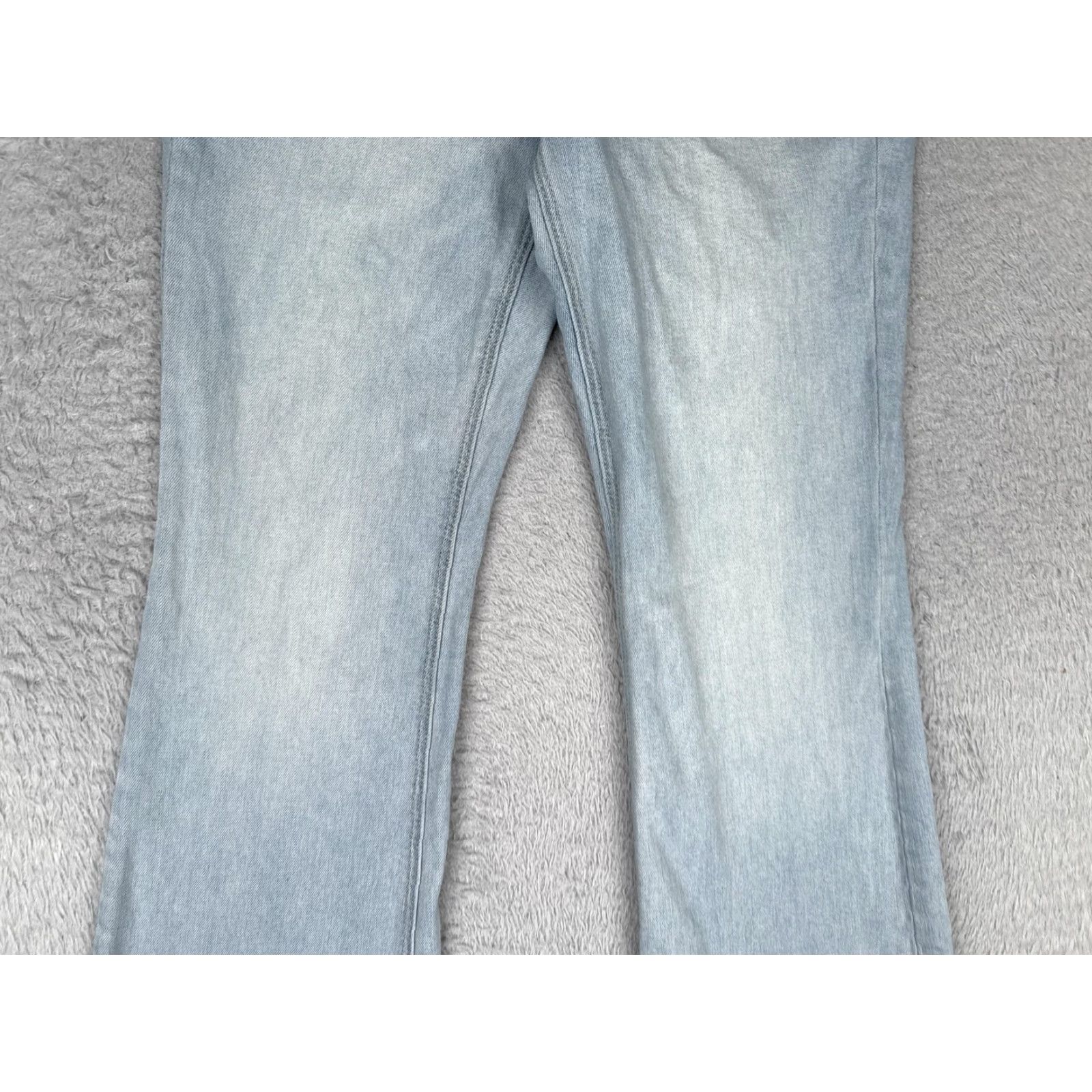 Old Navy VINTAGE Old Navy Higher High-Rise Flare Jeans Womens 4 Blue Light Wash Stretch 25x30 Size 27" / US 4 / IT 40 - 3 Thumbnail