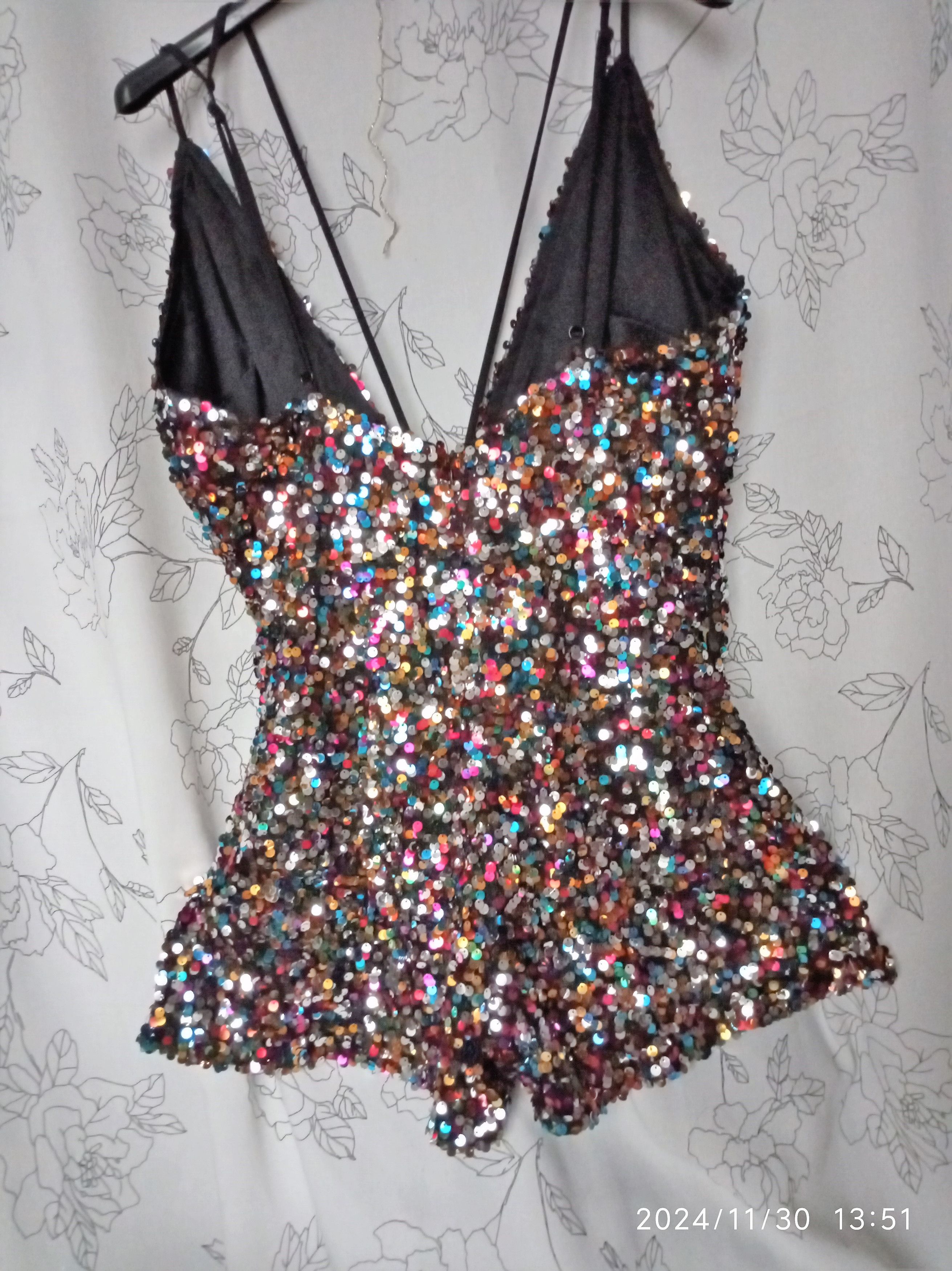 PrettyLittleThing sequin jumpsuit Size 34" / US 12 / IT 48 - 3 Thumbnail