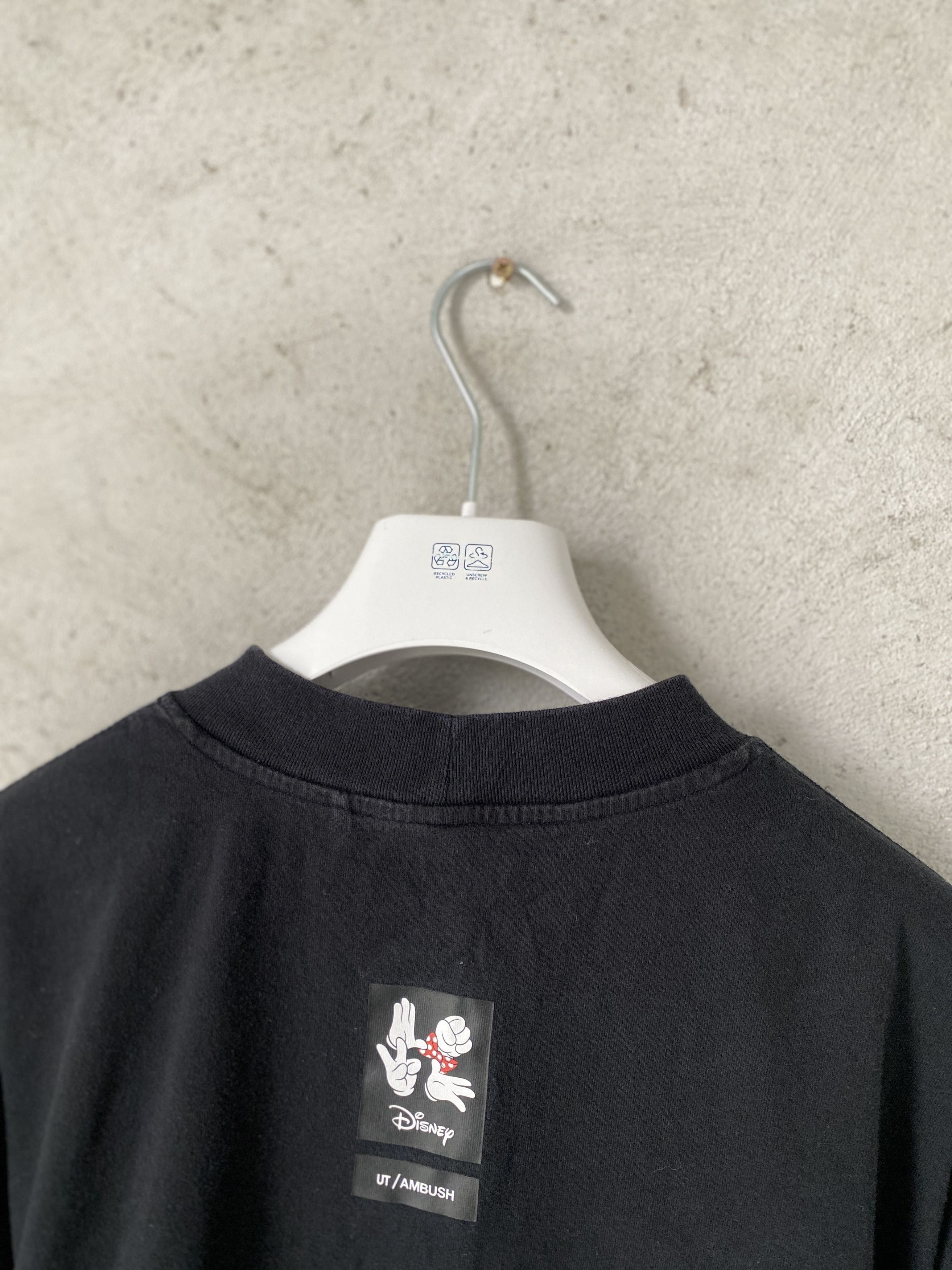 Uniqlo Uniqlo x Disney x Ambush Love t-shirt tee Size US M / EU 48-50 / 2 - 6 Thumbnail