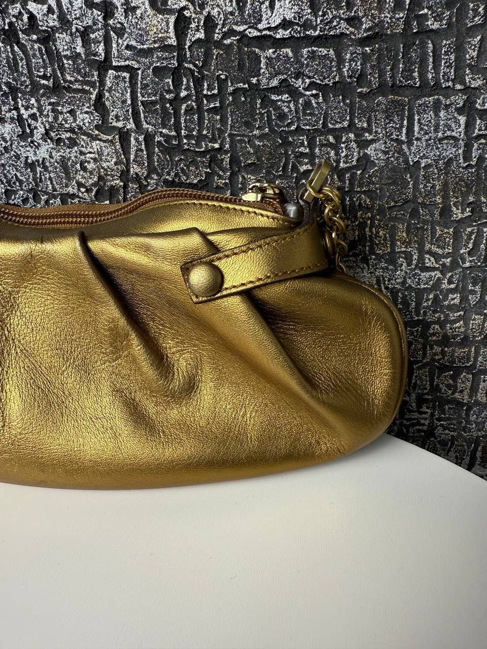 Salvatore Ferragamo Salvatore Ferragamo Gold Chain Shoulder Bag Size ONE SIZE - 7 Thumbnail
