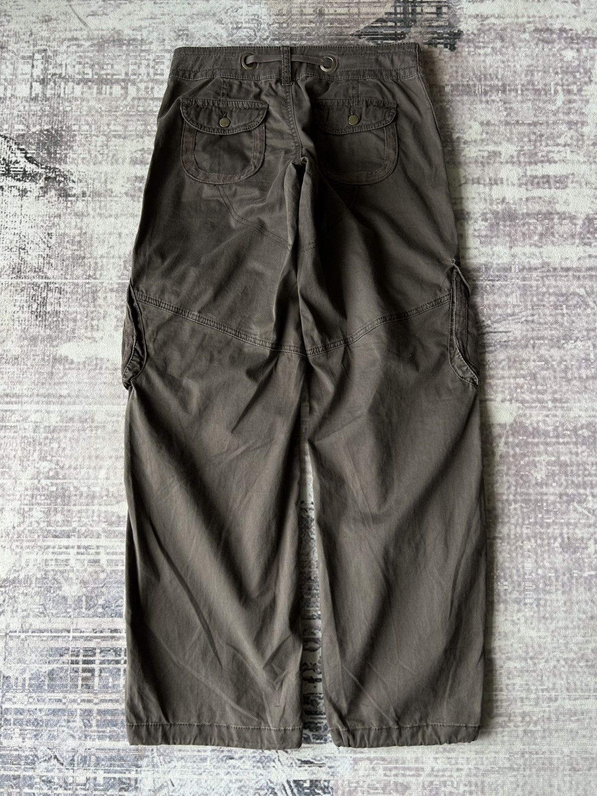 Armani Exchange Armani Exchange Cargo Pants Size 28" / US 6 / IT 42 - 2 Thumbnail