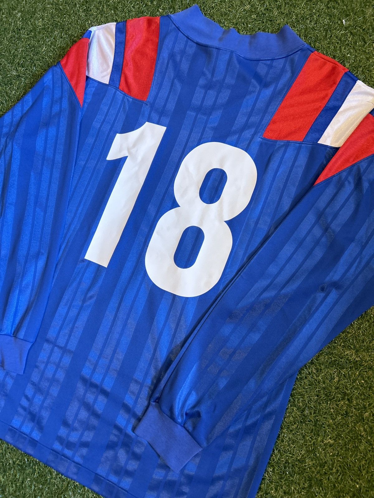 Adidas 93/94 USA Away Shirt Size US L / EU 52-54 / 3 - 4 Thumbnail