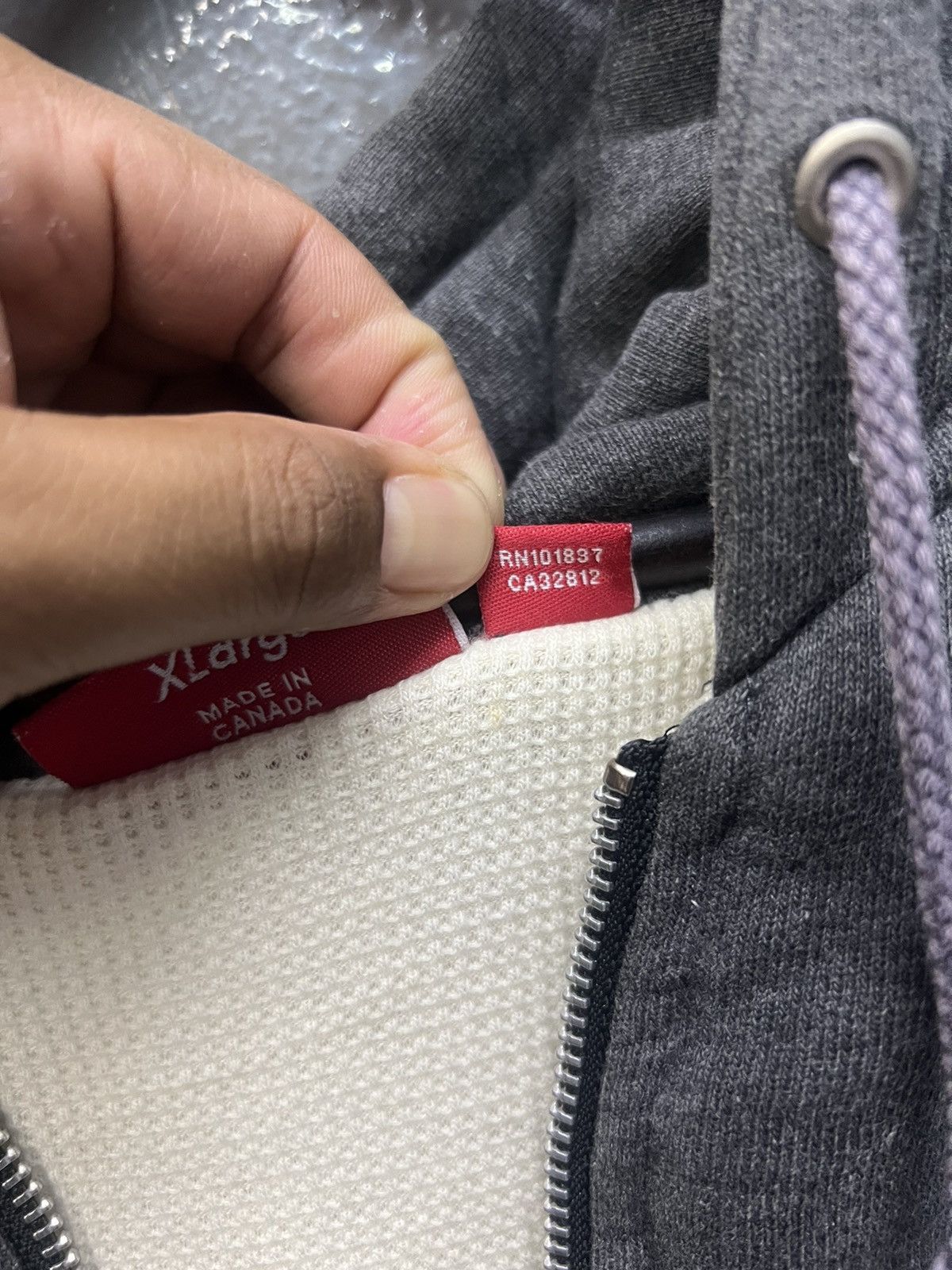 Supreme 🔥SUPREME ZIPPER HOODIES MADE IN CANADA Size US XL / EU 56 / 4 - 11 Thumbnail
