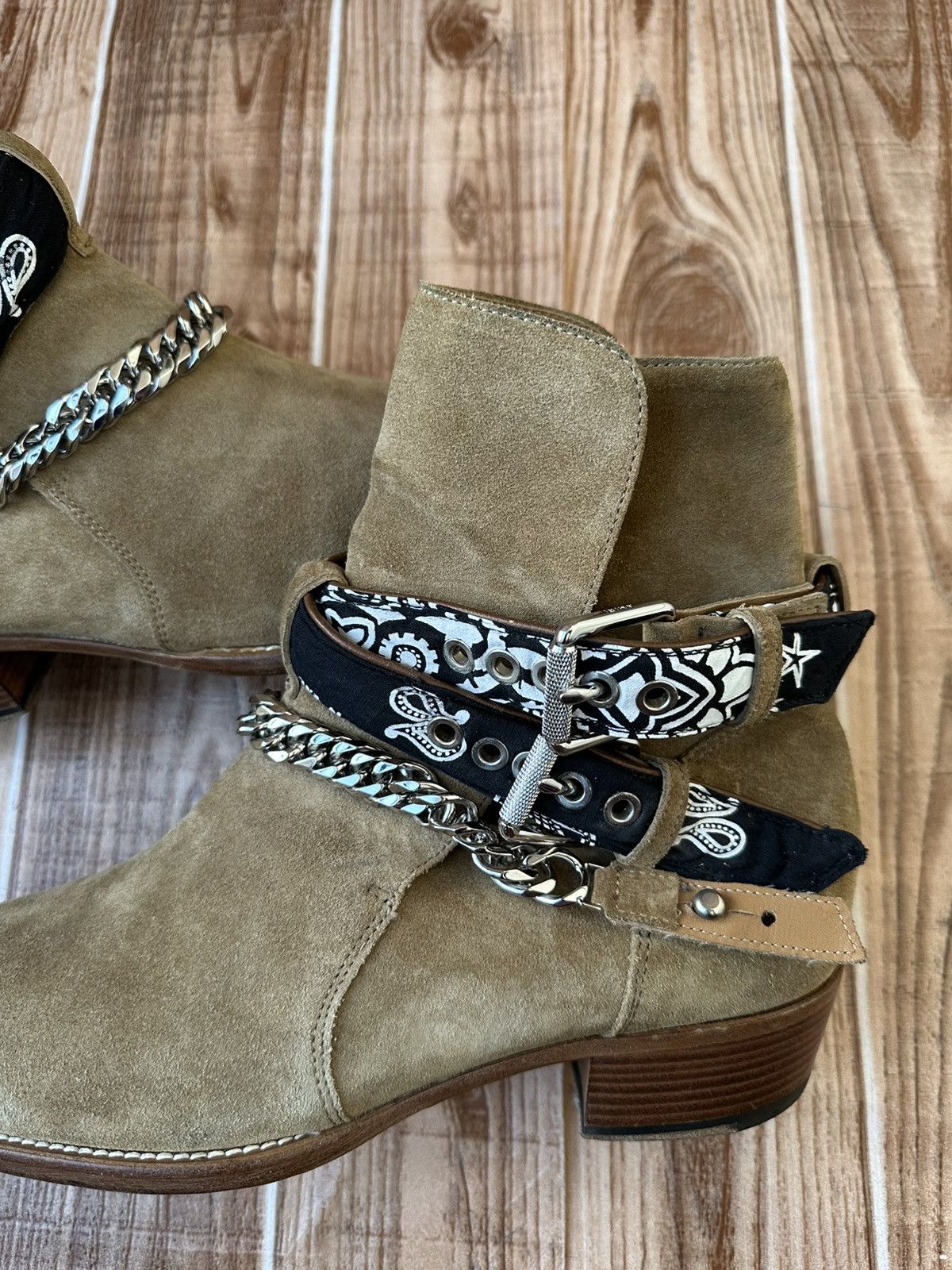 Amiri Amiri Bandana Buckle Chain Embellished Suede Western Boots Size US 11 / EU 44 - 9 Thumbnail