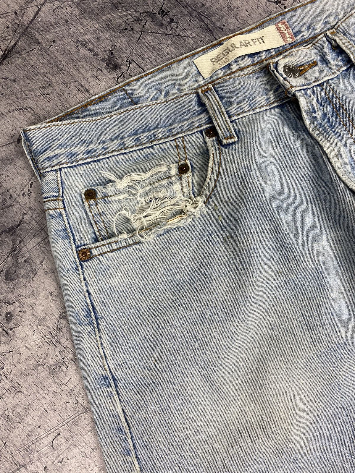 Levi's Vintage Levis 505 Distressed Jeans Size US 34 / EU 50 - 5 Thumbnail