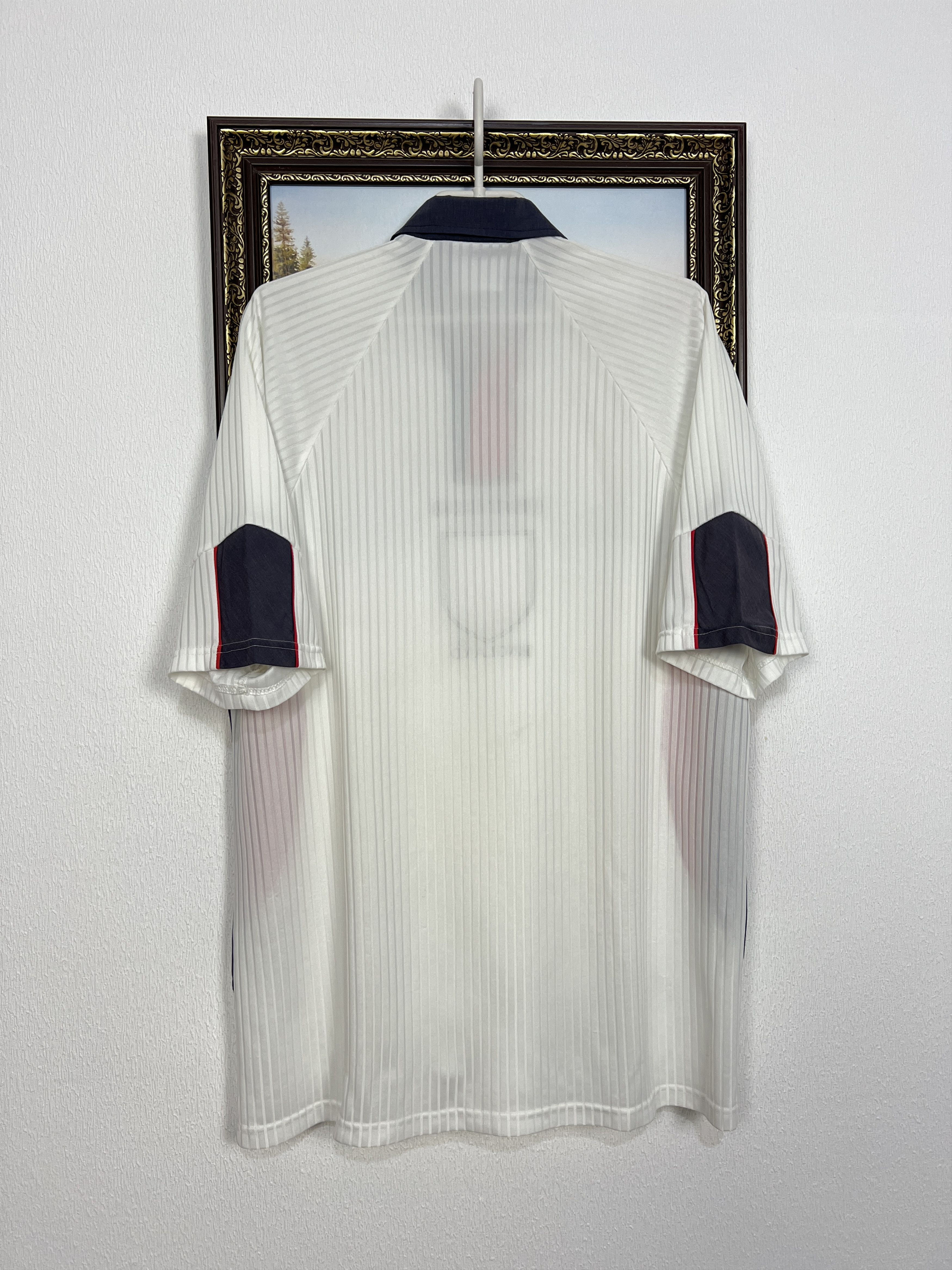 Umbro England Home football shirt 1997 Soccer Umbro Jersey Trikot Size US XL / EU 56 / 4 - 9 Thumbnail