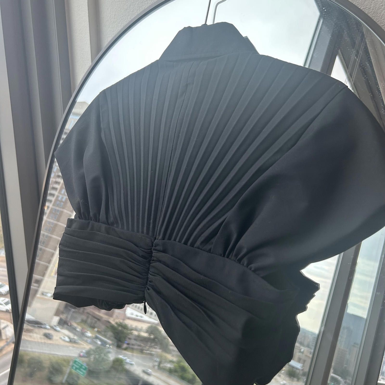 Designer Brandon Maxwell Elegant Black Pleated Crop Top Blouse Size XS / US 0-2 / IT 36-38 - 2 Thumbnail