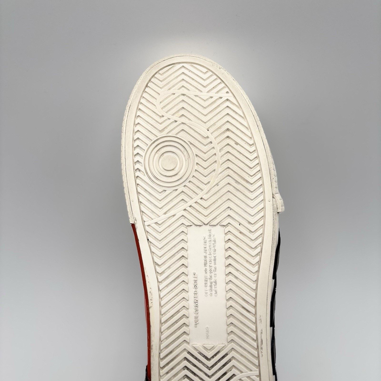 Off-White Off-White Vulc Sneaker ' White ' | GREAT CONDITION! Size US 7 / EU 40 - 20 Thumbnail