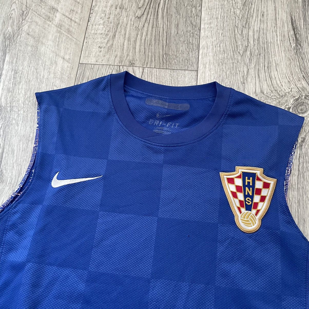 Nike Hrvatska CROATIA jersey navy tee shirt soccer Size US S / EU 44-46 / 1 - 2 Thumbnail