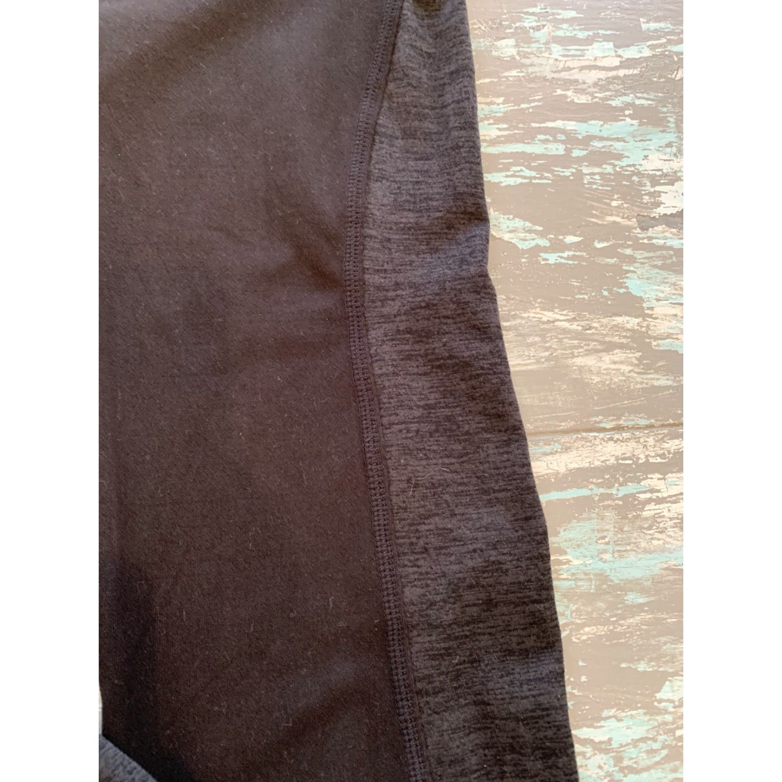 Vintage VINTAGE Small Gaiam Women's Black Gray Activewear Leggings Twist Detail Hem Size 27" / US 4 / IT 40 - 5 Thumbnail