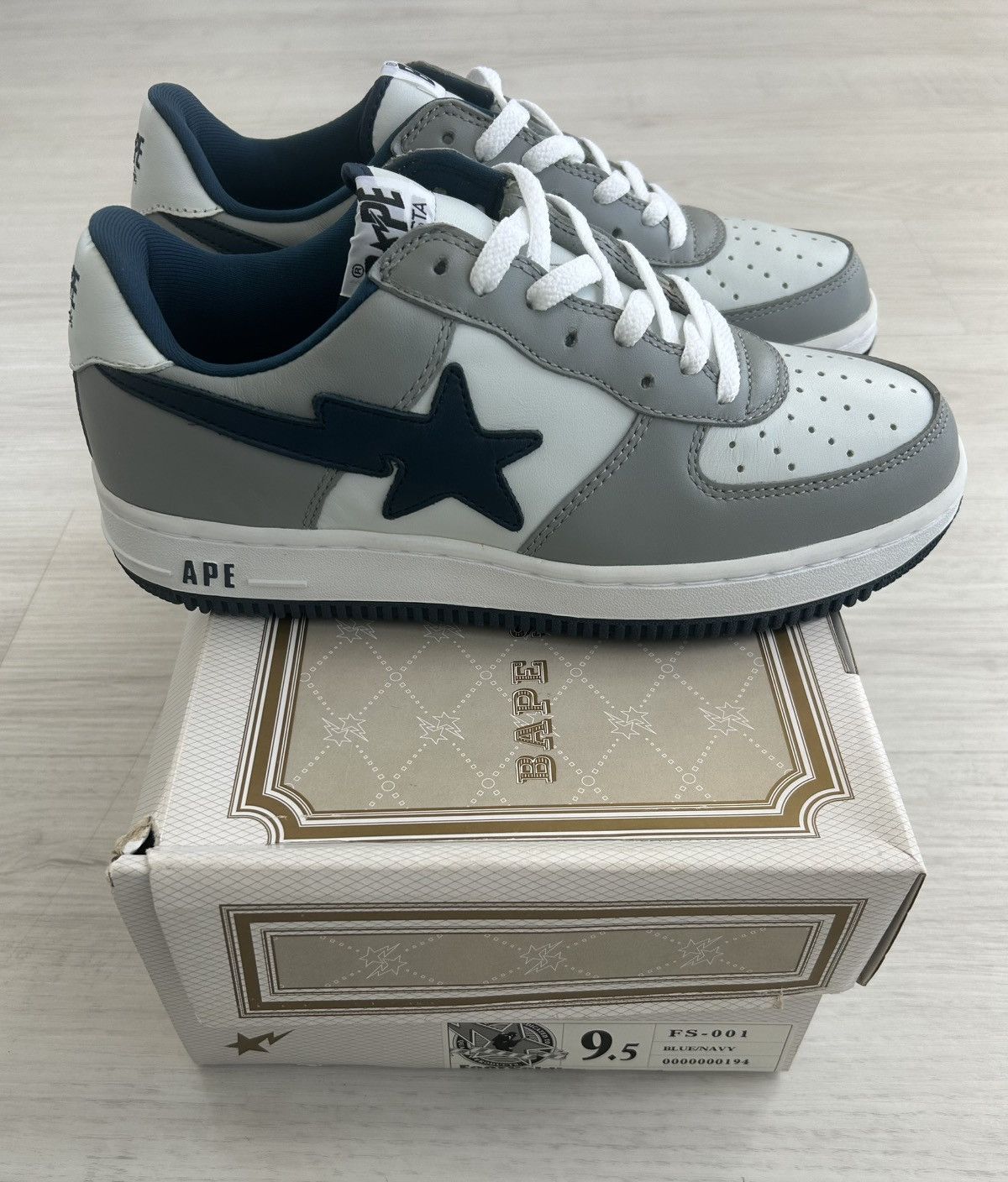 Bape VERY RARE OG 2003 A BATHING APE BLUE/NAVY BAPESTA Size US 9.5 / EU 42-43 - 5 Thumbnail