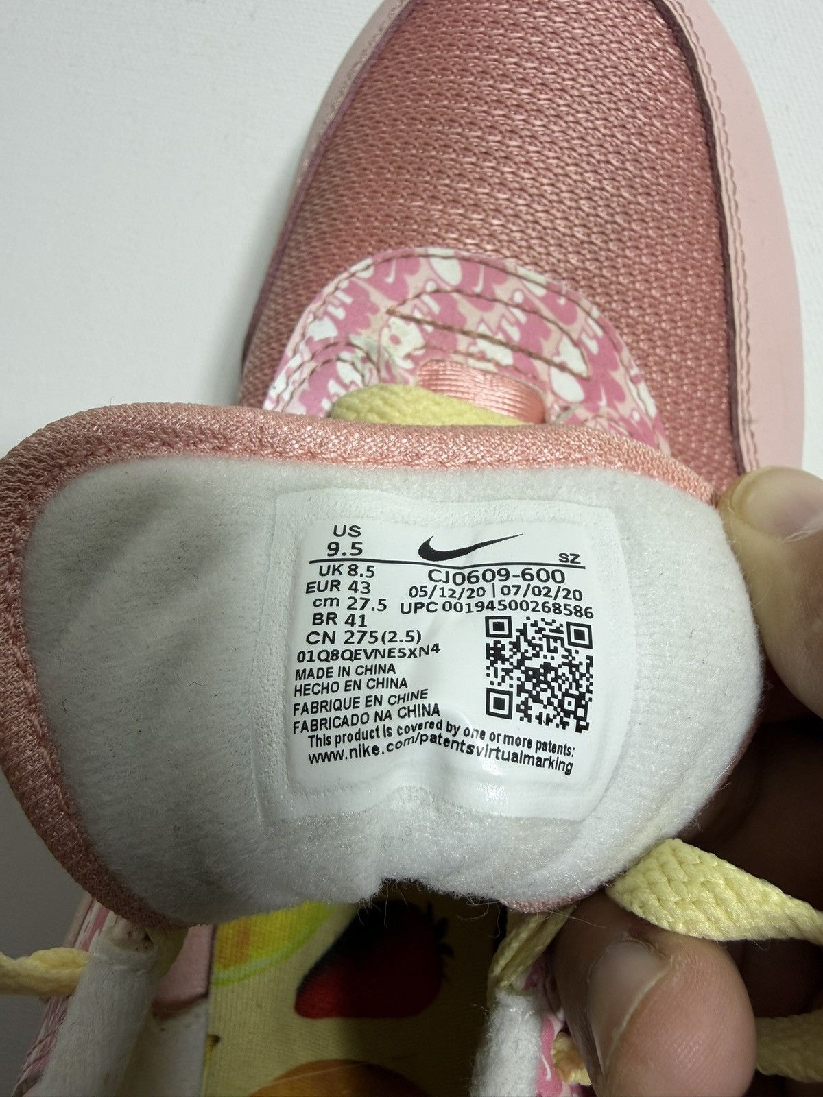 Nike Nike Air Max 1 Strawberry Lemonade 2020 (9.5) Size US 9.5 / EU 42-43 - 4 Thumbnail