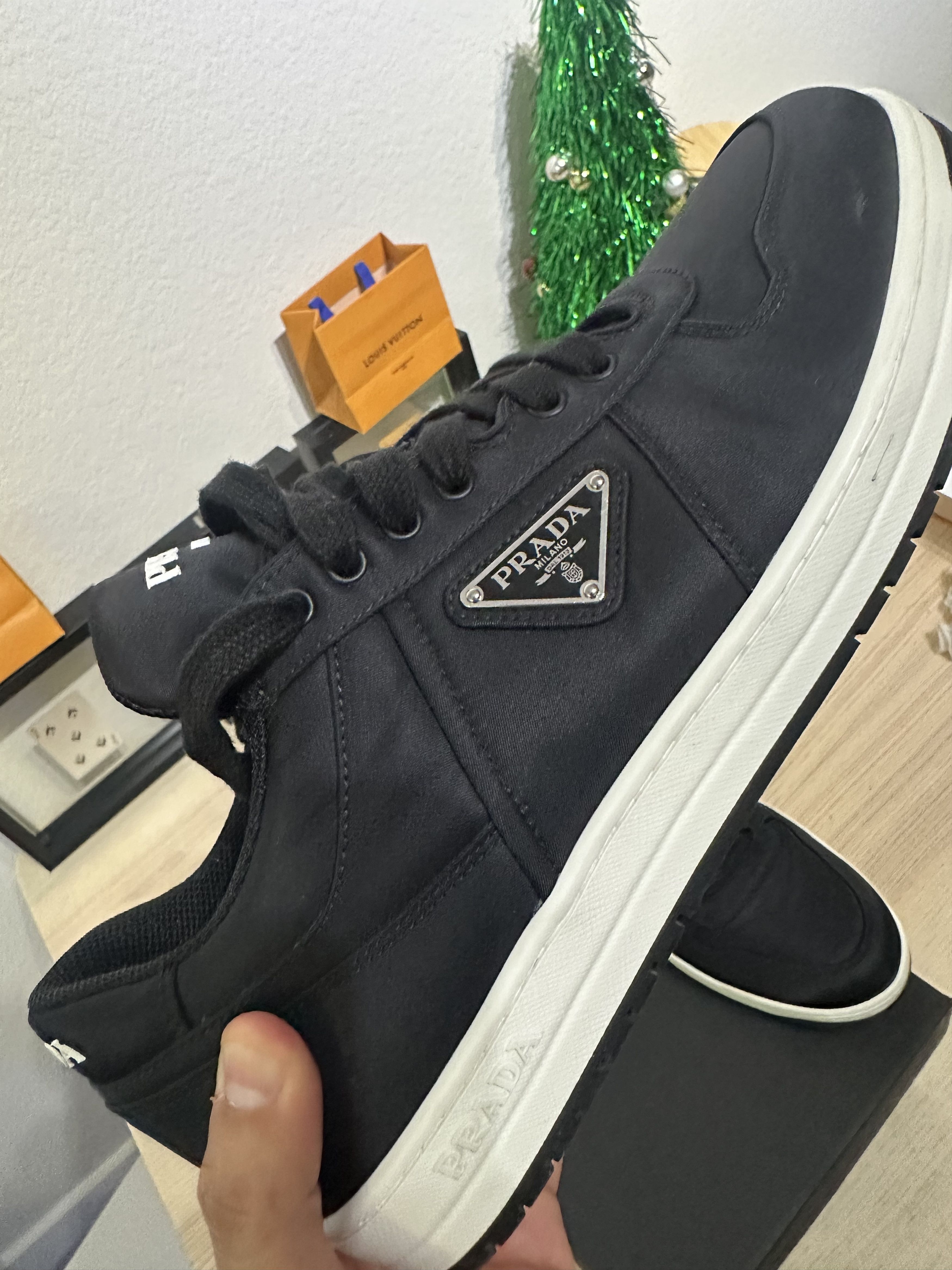 Prada Prada Re-Nylon Gabardine ‘Black’ Size US 10.5 / EU 43-44 - 3 Thumbnail