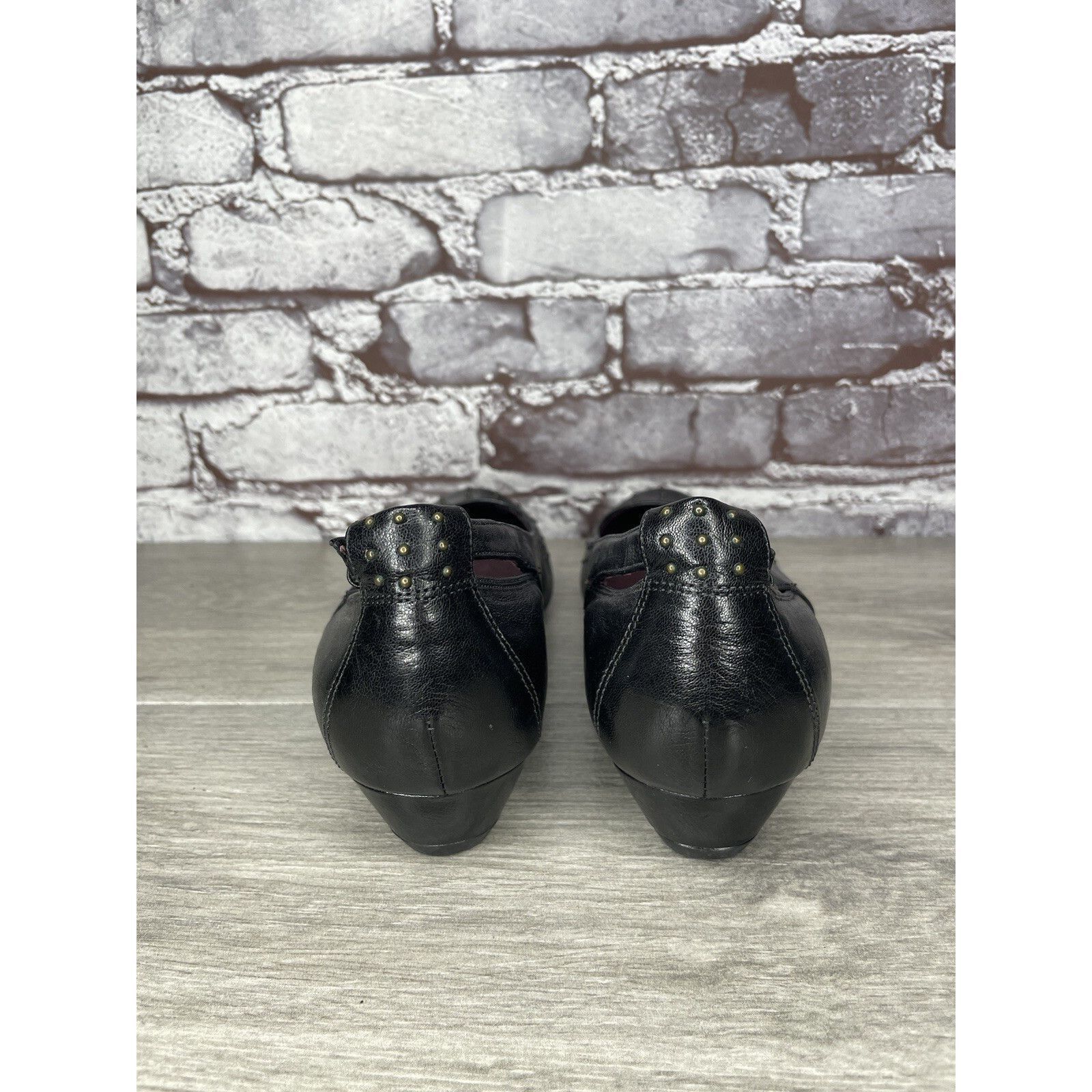 Clarks INDIGO BY CLARKS Black Lea Bishop Studded Slip On Strap Wedg Size US 8 / IT 38 - 5 Thumbnail
