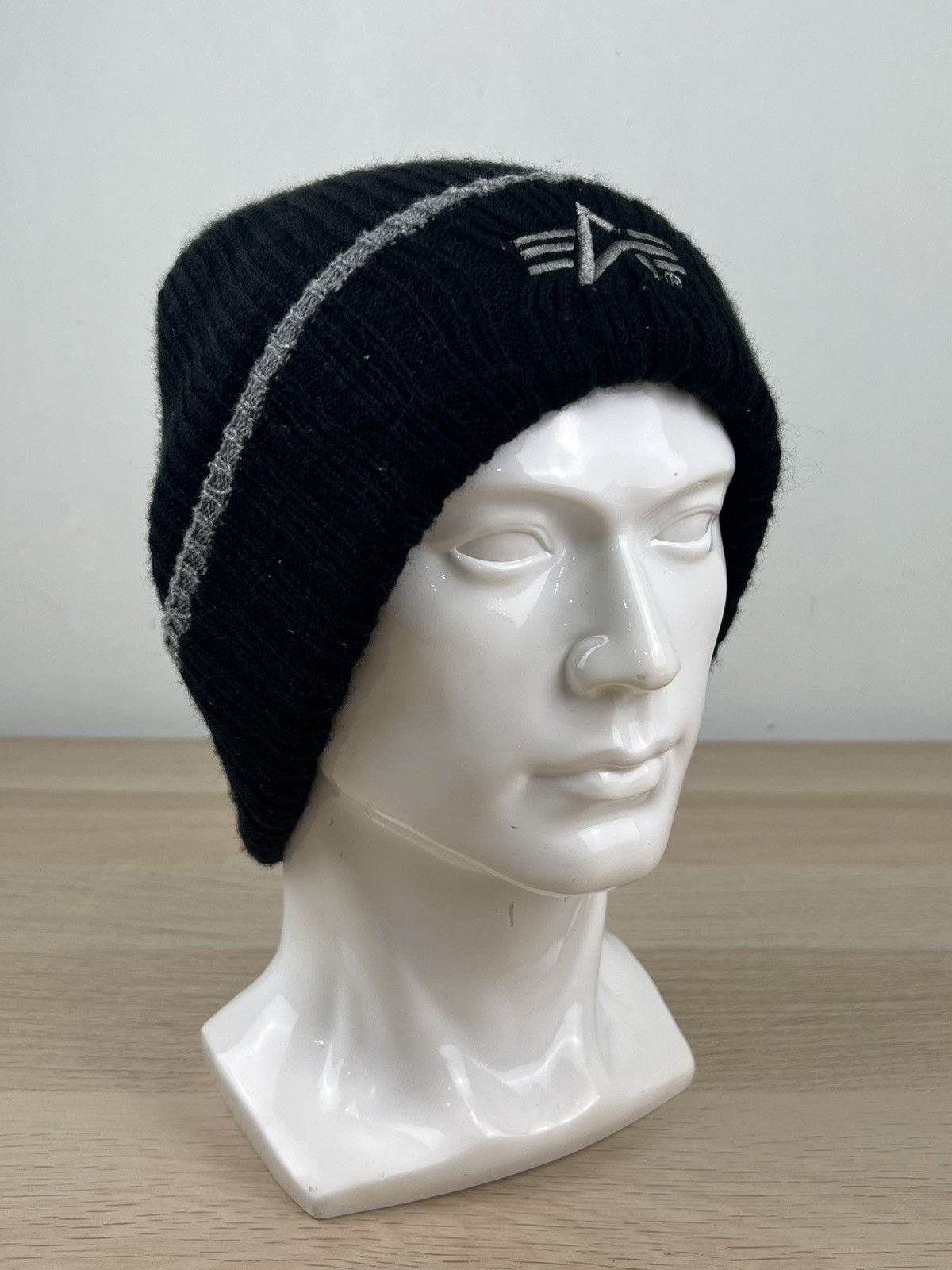 Alpha Industries Vintage Alpha Industries Beanie Hat Size ONE SIZE - 1 Thumbnail